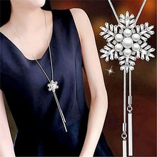 Load image into Gallery viewer, woman wearing snowflake pendant