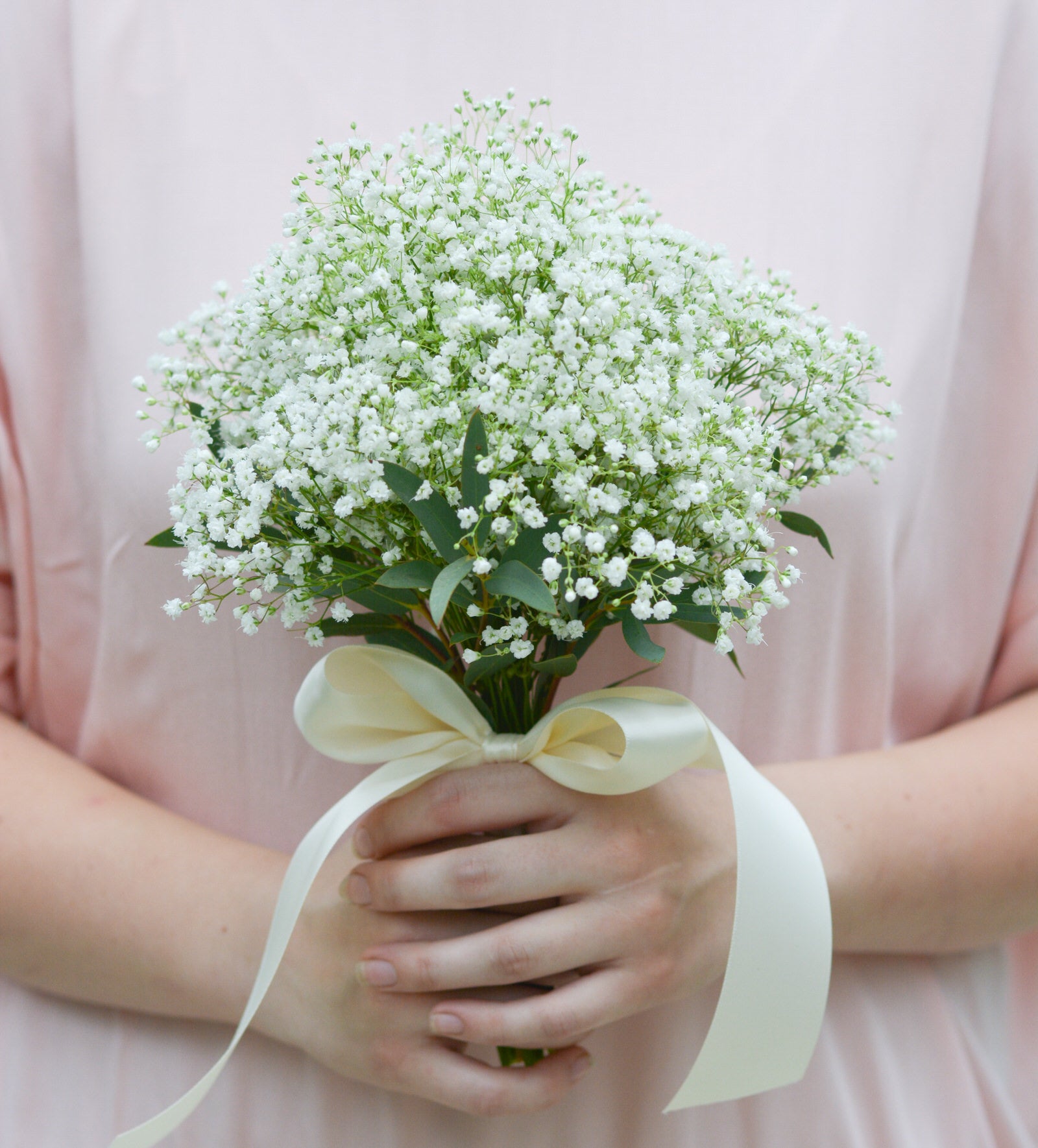 wedding-party-bouquets-003.jpg__PID:04cbba1e-29d7-4e1a-b6fa-32017504f046