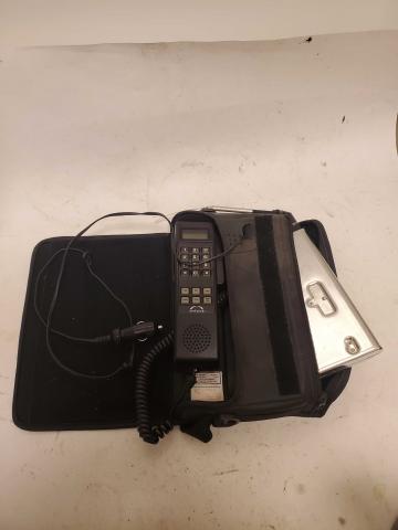 Vintage Motorola Car Bag Phone In Leather Case SCN2398A CellularOne WORKS