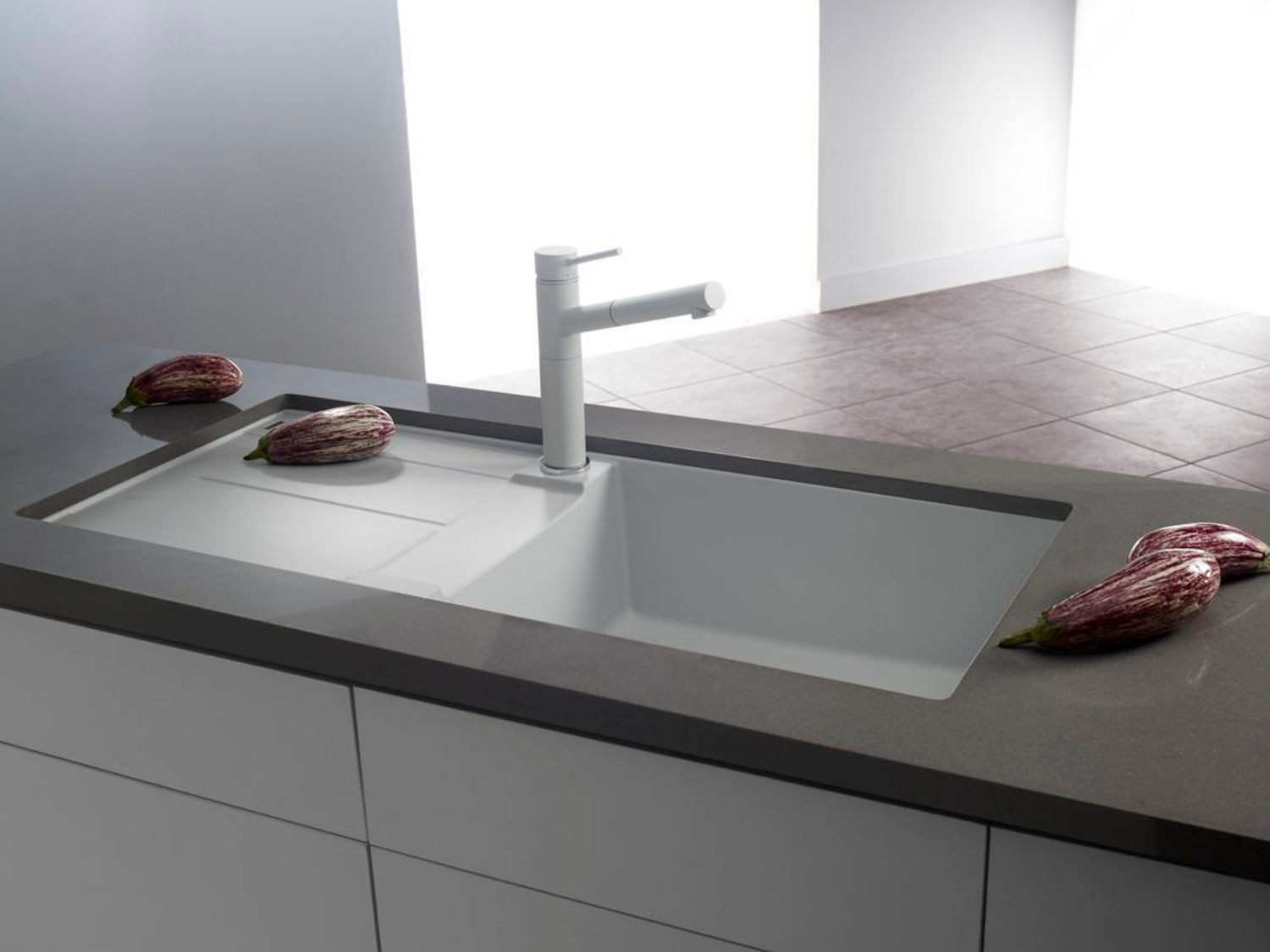 Undermount Sinks Versus Drop In Sinks Pros And Cons Plumbing Online Canada