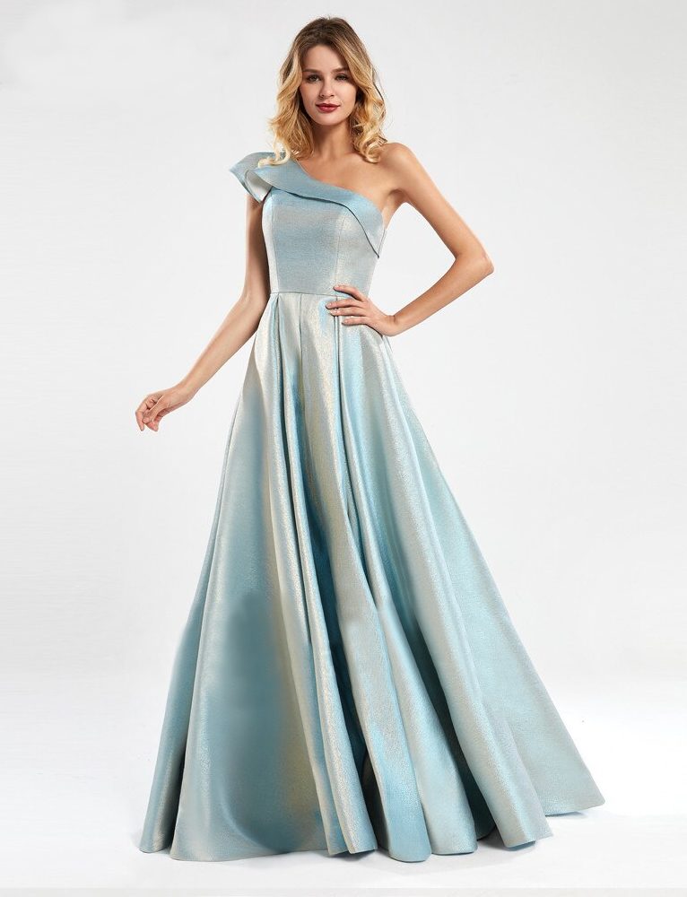 Lisel Metallic Formal Gown