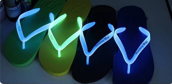 Tongs luminescentes