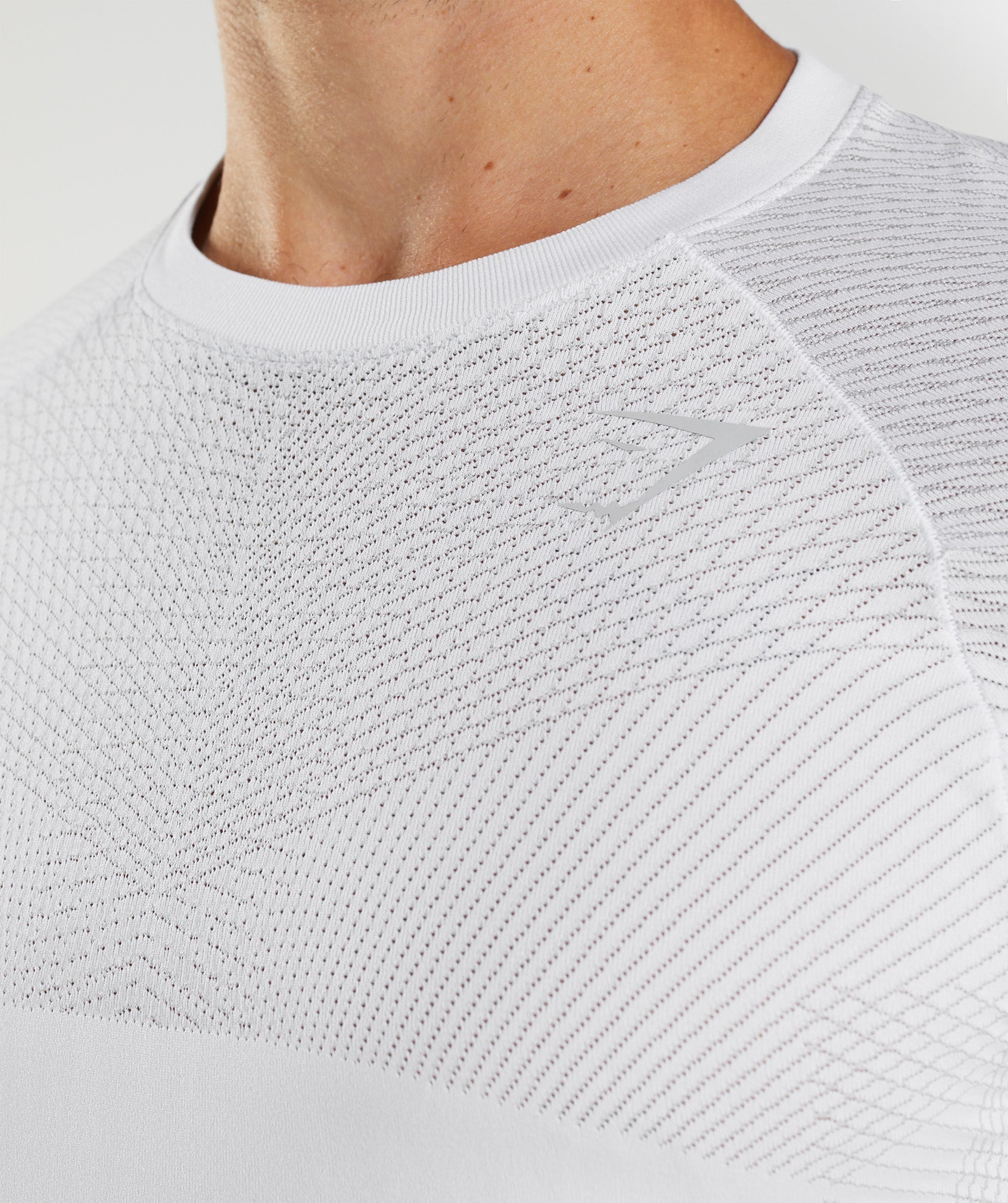 Apex Seamless T-Shirt in White/Light Grey