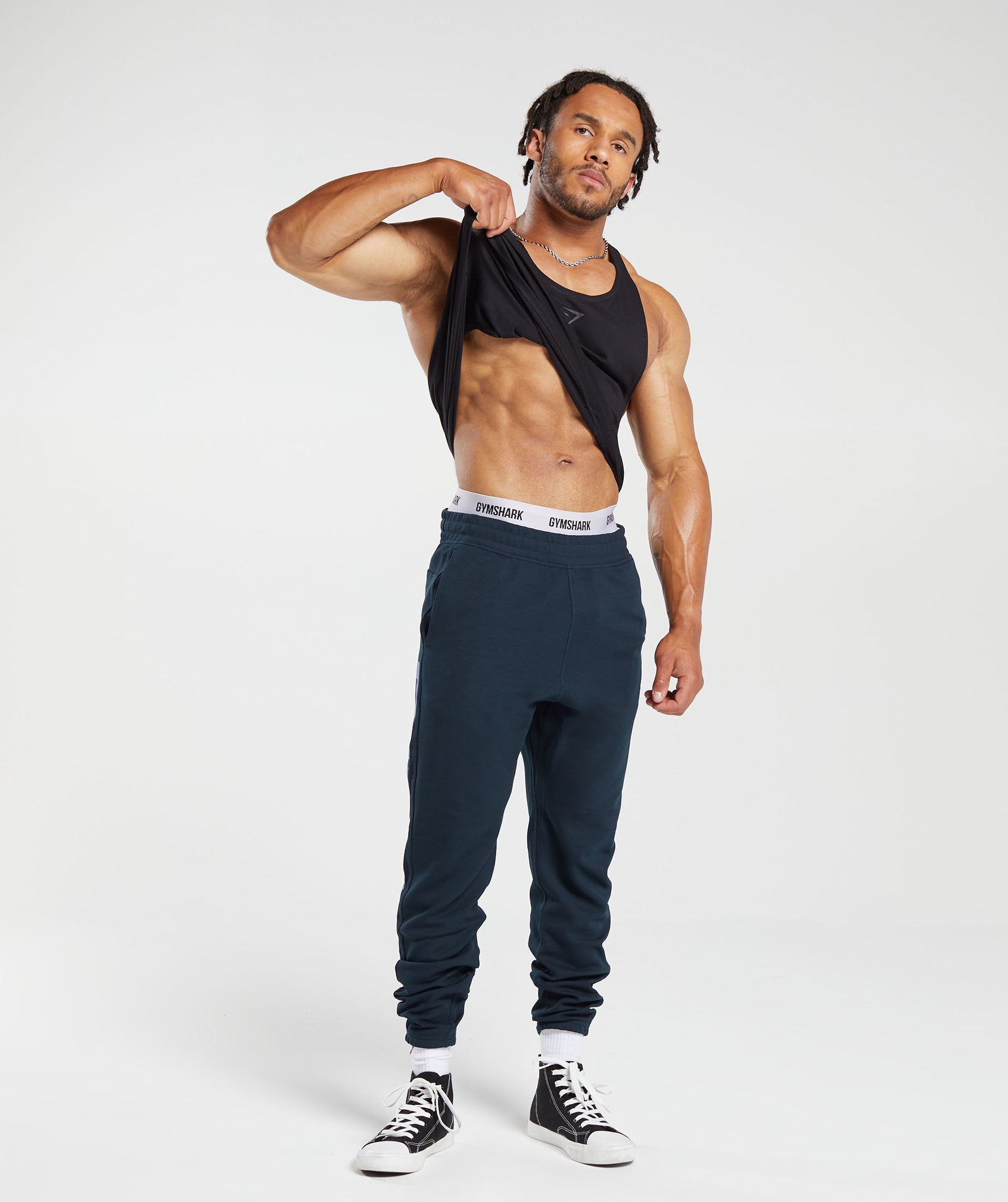 Bold Joggers in Navy - view 4