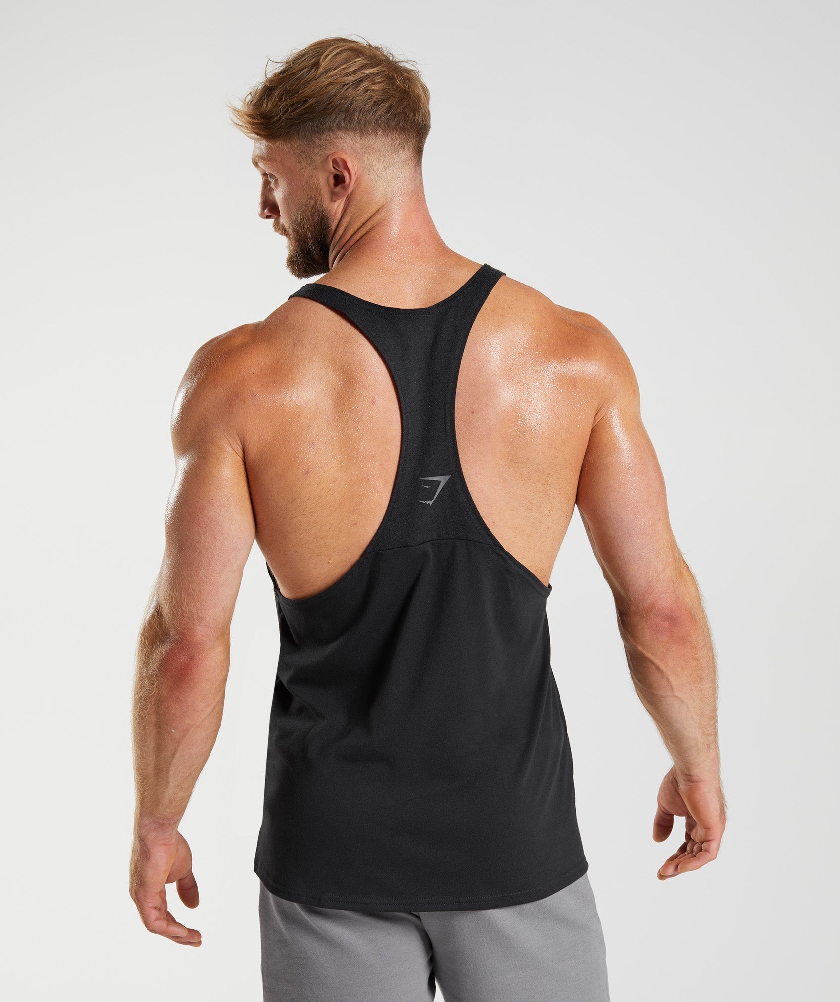 Bold React Stringer in Black