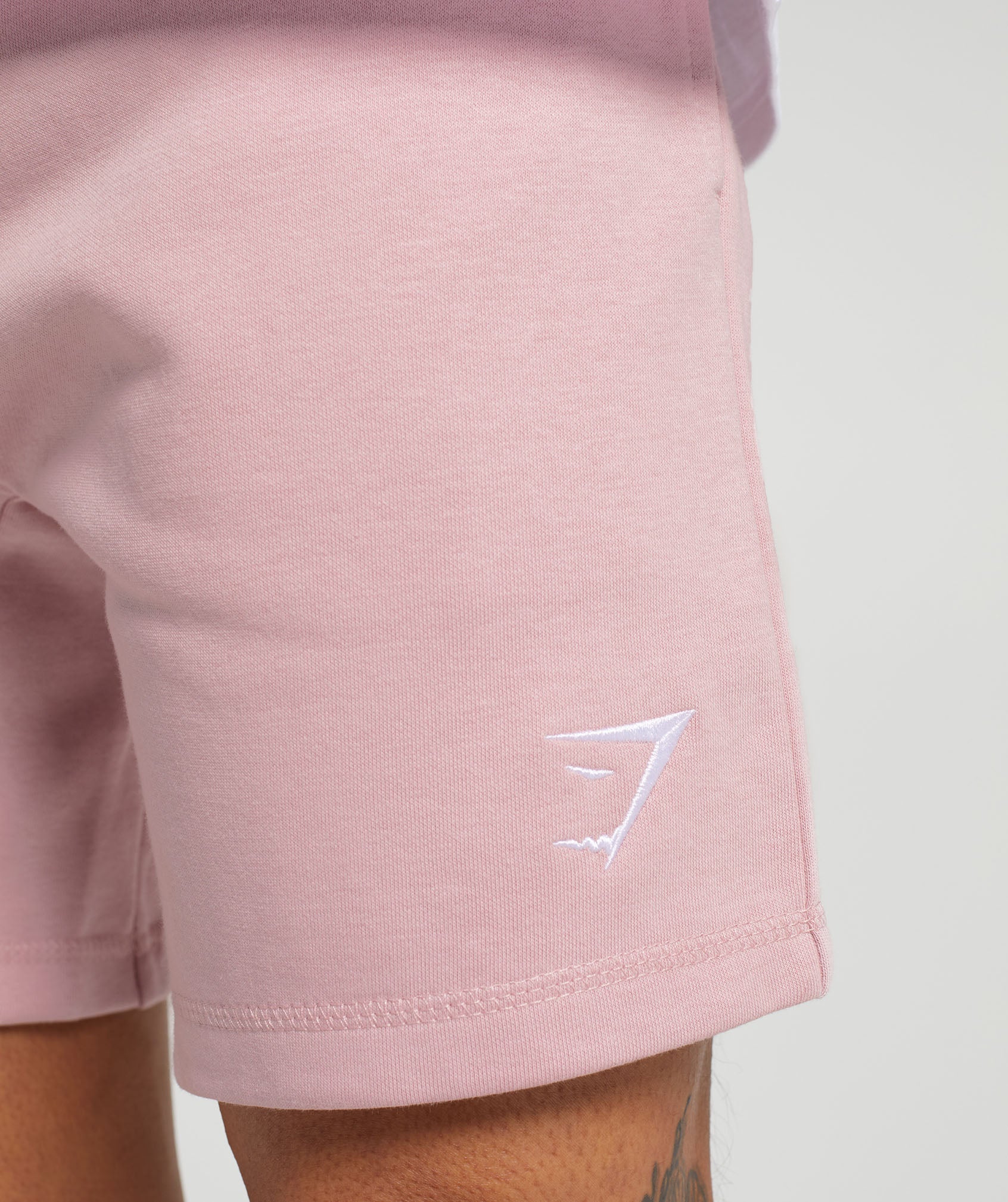 Crest 7" Shorts in Light Pink - view 6
