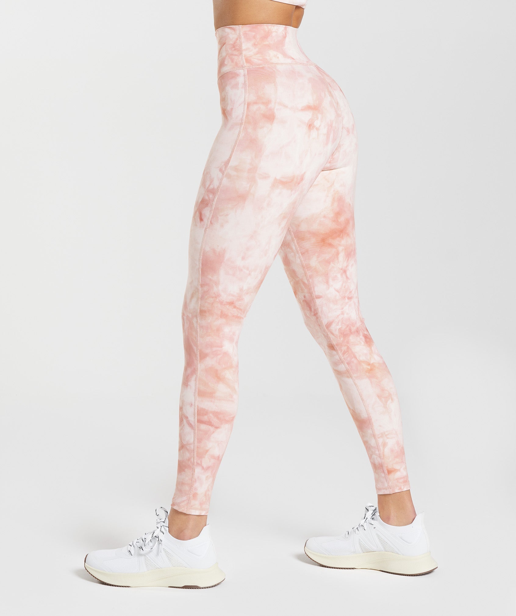 Elevate Spray Dye Leggings in White/Misty Pink/Scandi Pink