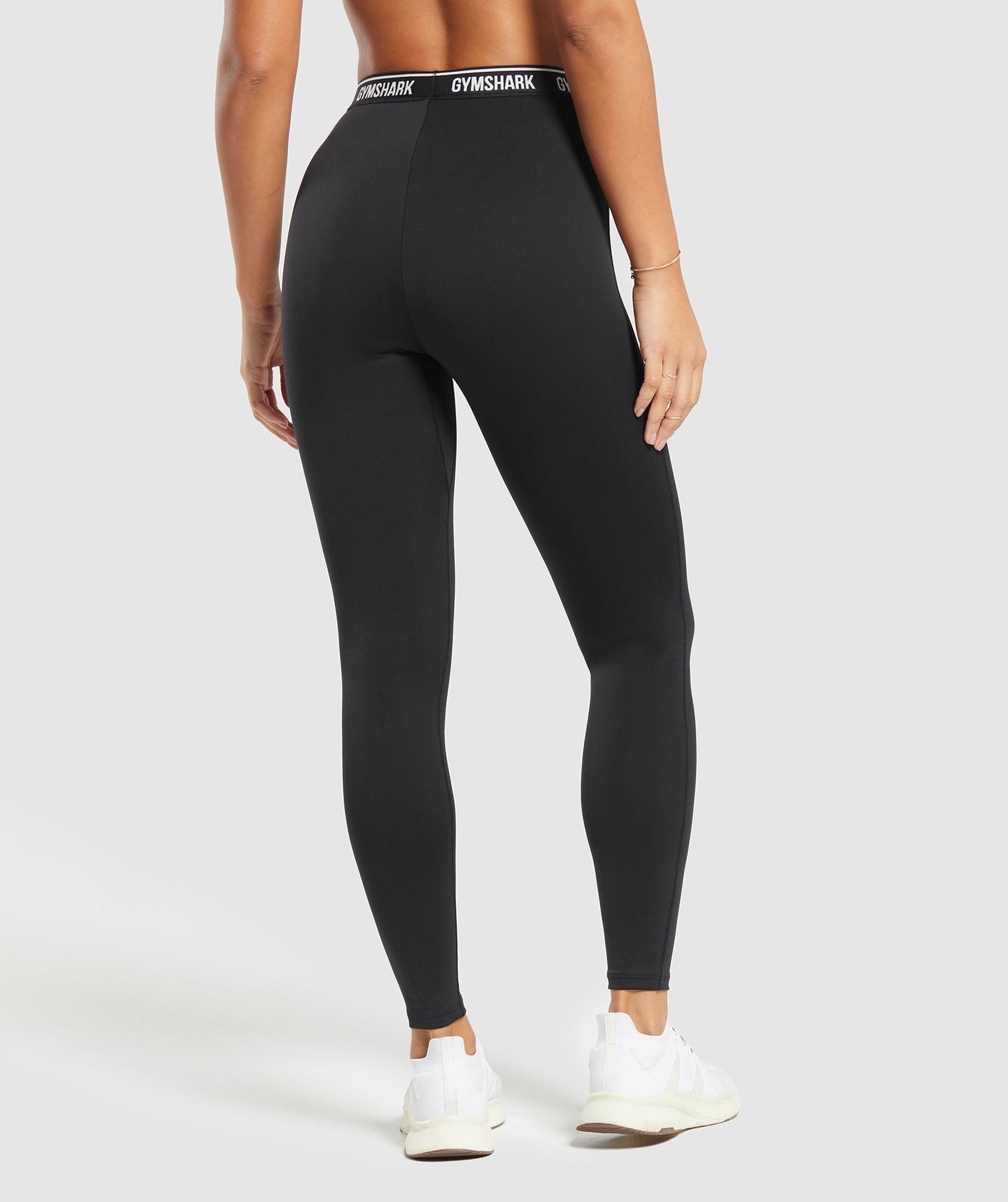 Everyday Waistband Leggings in Black - view 2