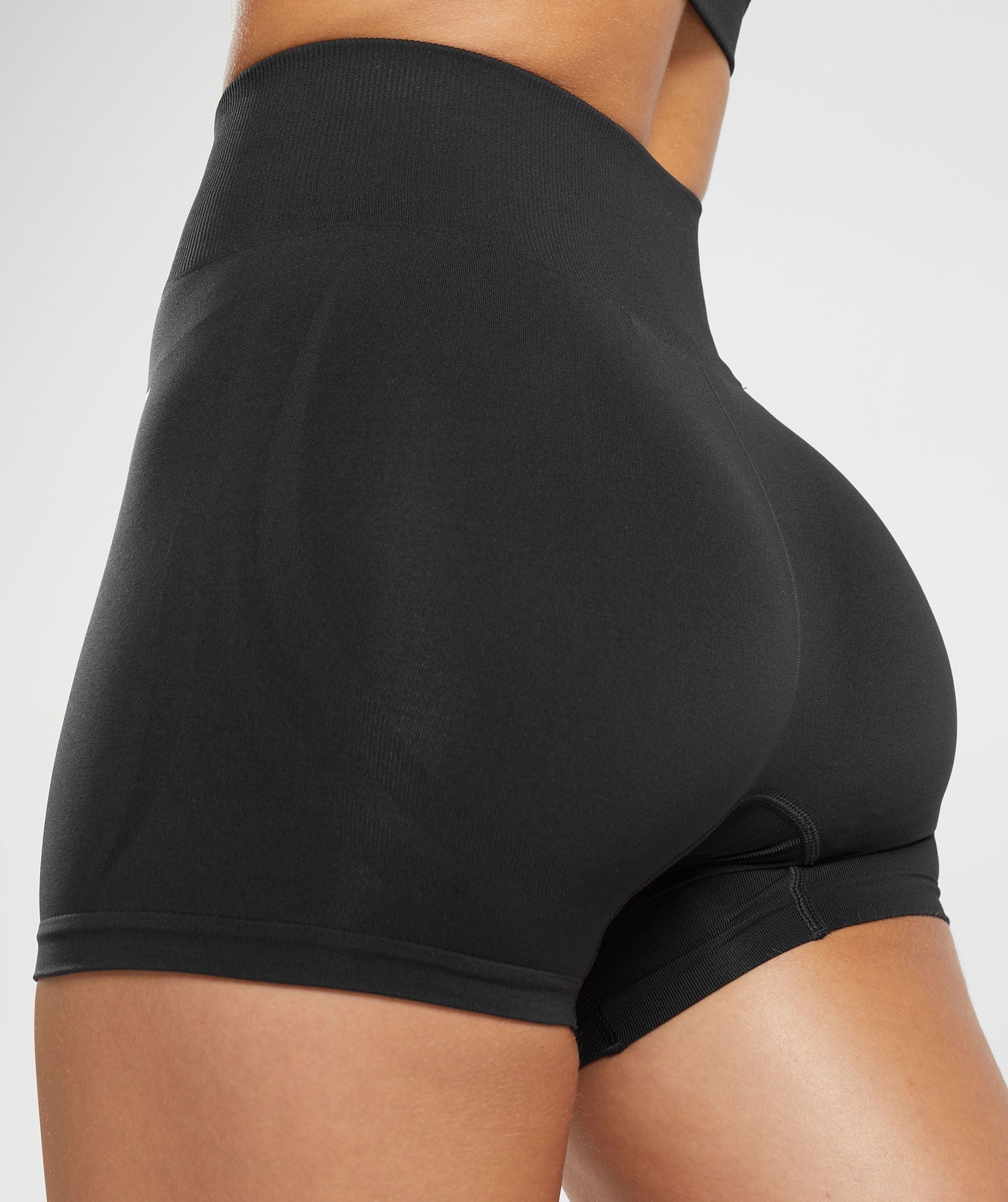 Everyday Seamless Shorts in Black - view 5