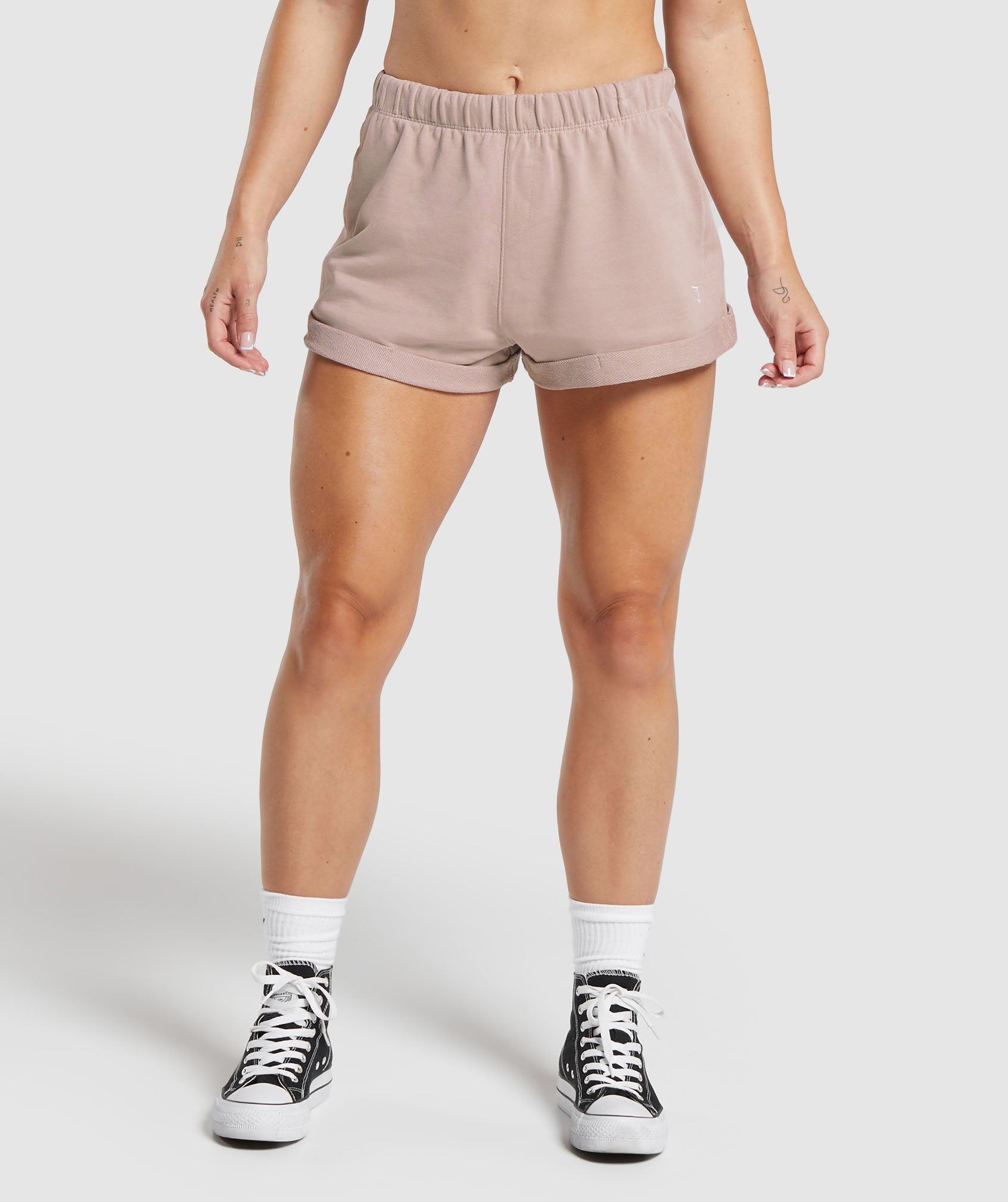 Lifting Loose Shorts in Stone Pink