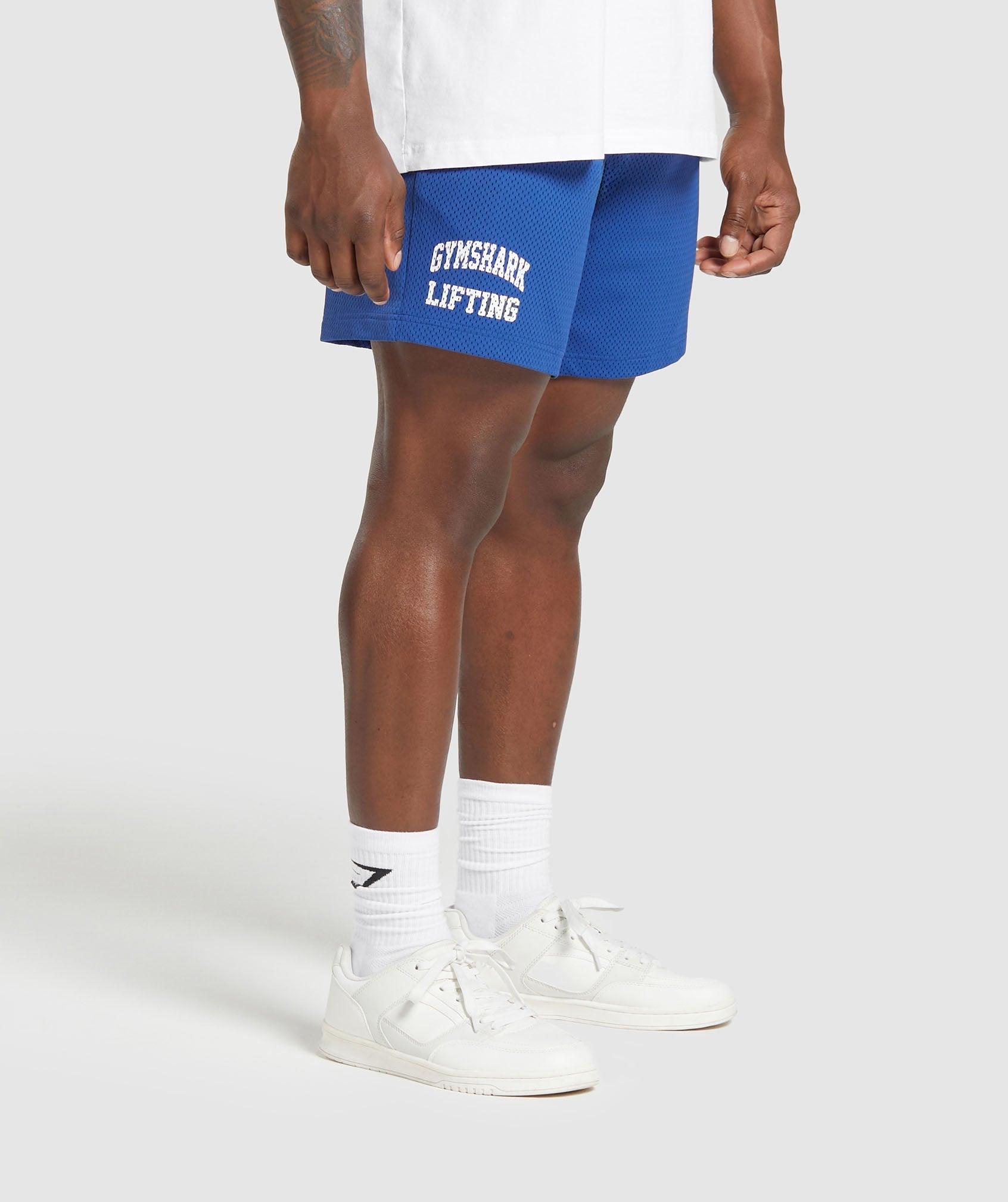 Lifting Mesh 7" Shorts in Wave Blue - view 3
