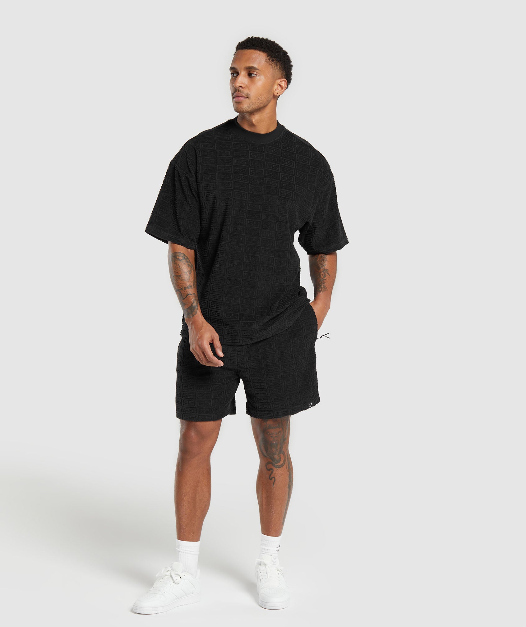 Towelling 7" Shorts in Black - view 4