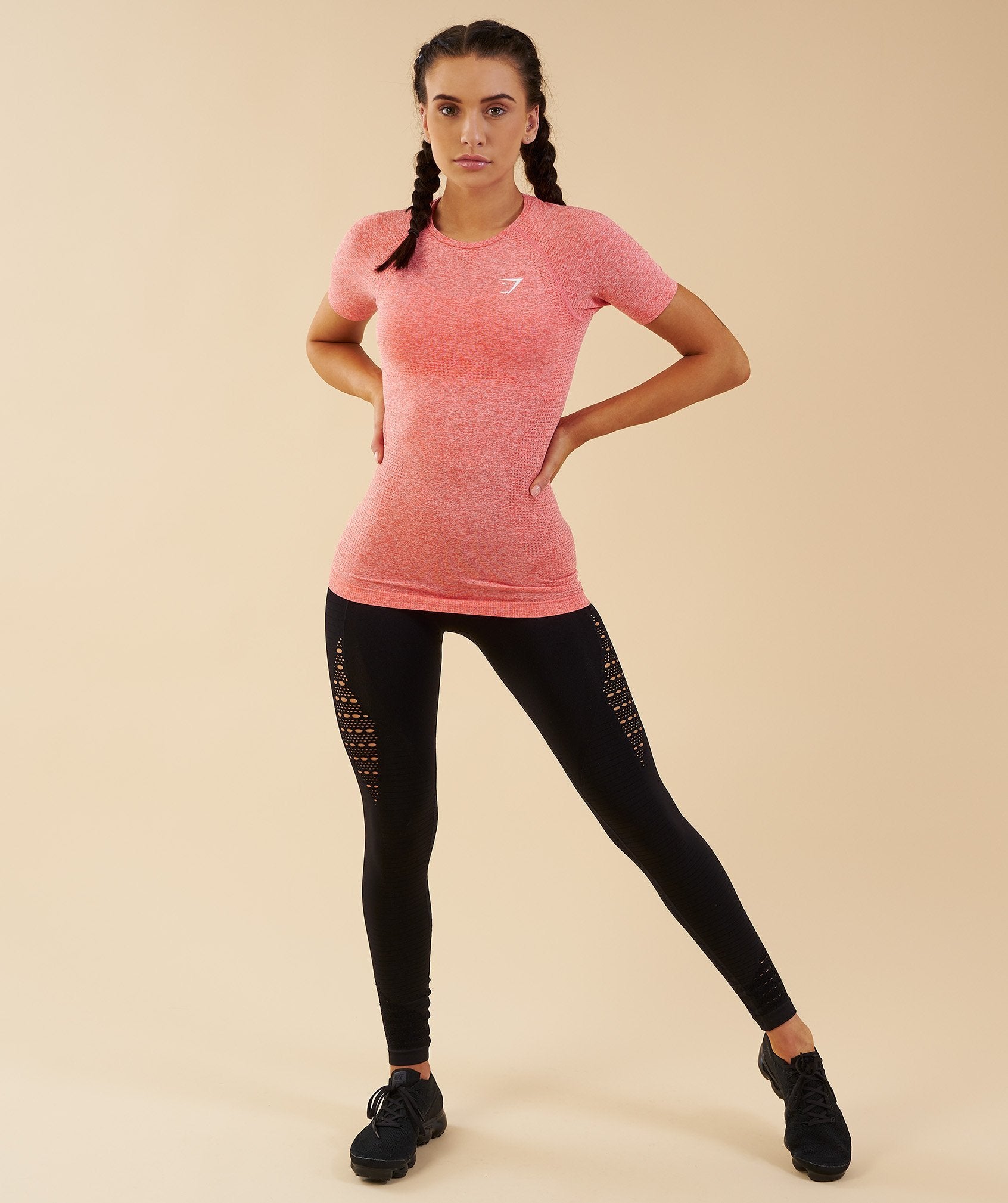 Seamless T-Shirt in Peach Coral - view 4