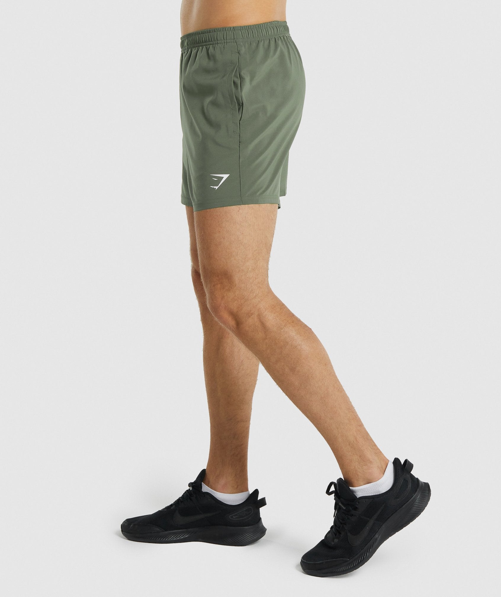 Arrival 5" Shorts in Green - view 3