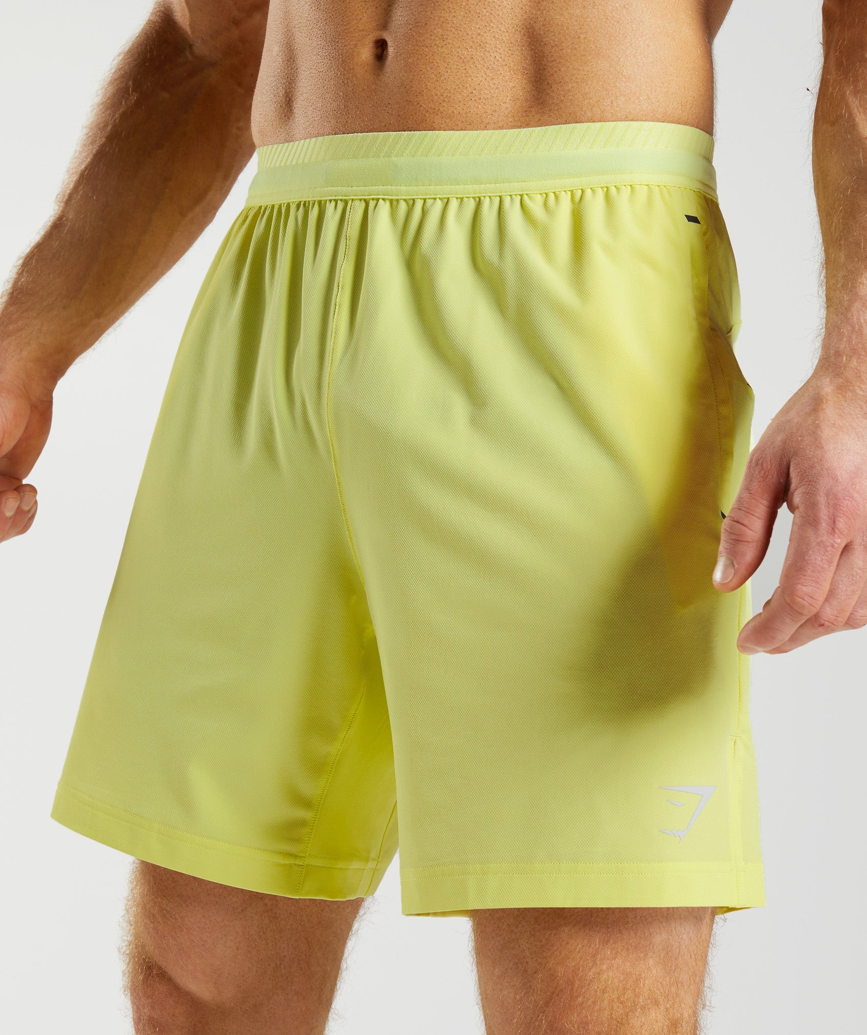 Apex 7" Hybrid Shorts in Firefly Green