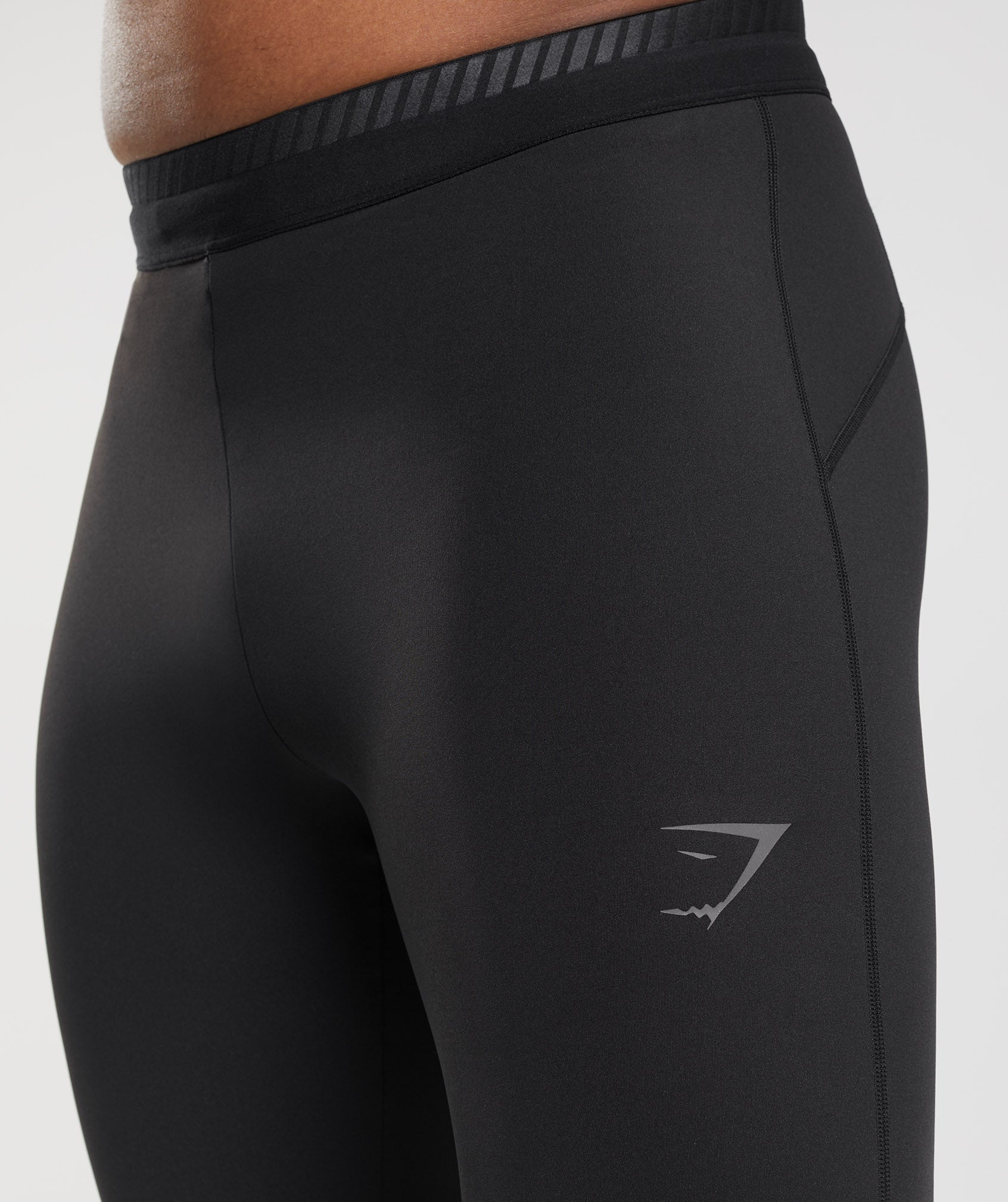 Apex Run Tights in Black - view 7