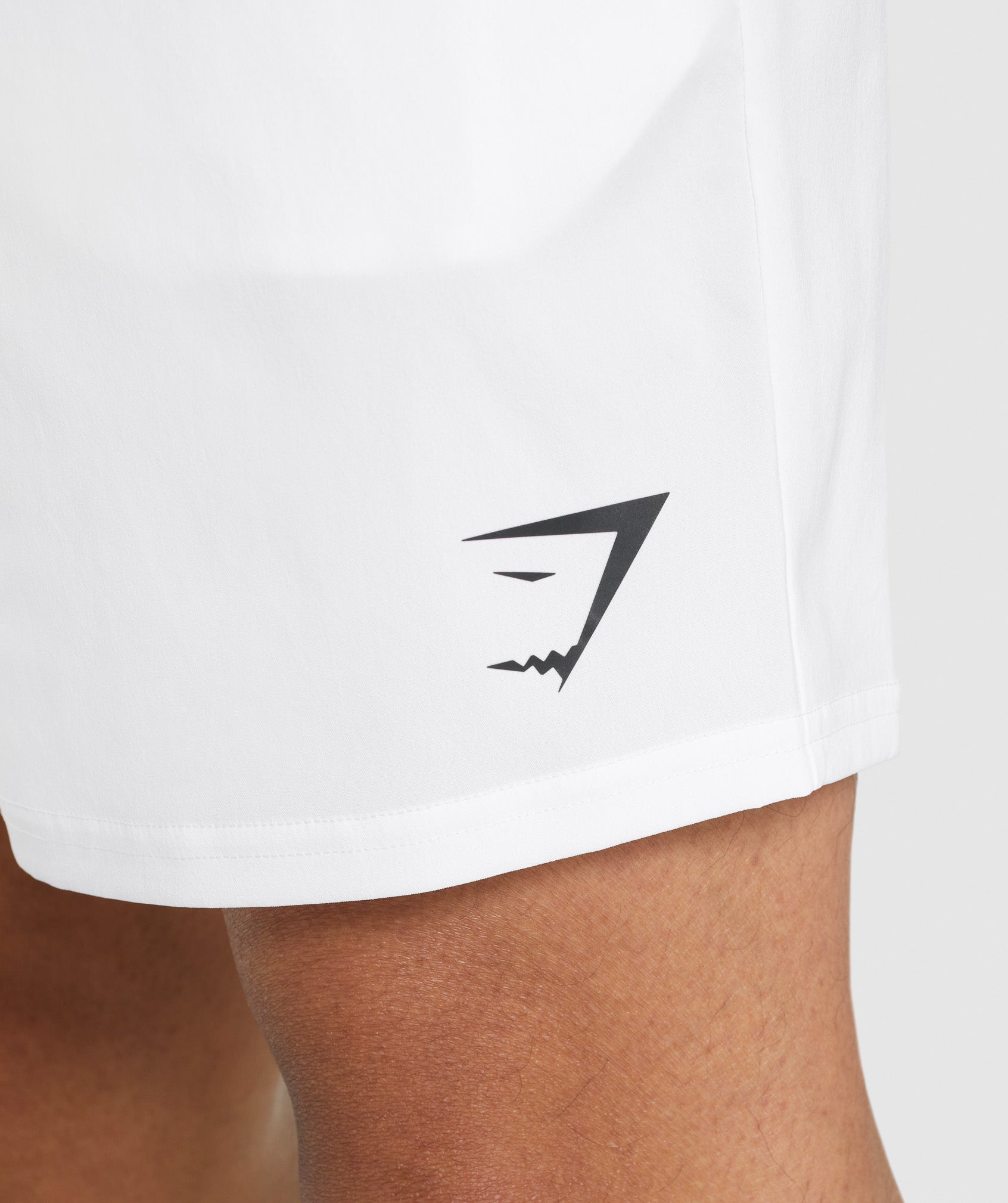 Arrival 7" Shorts in White