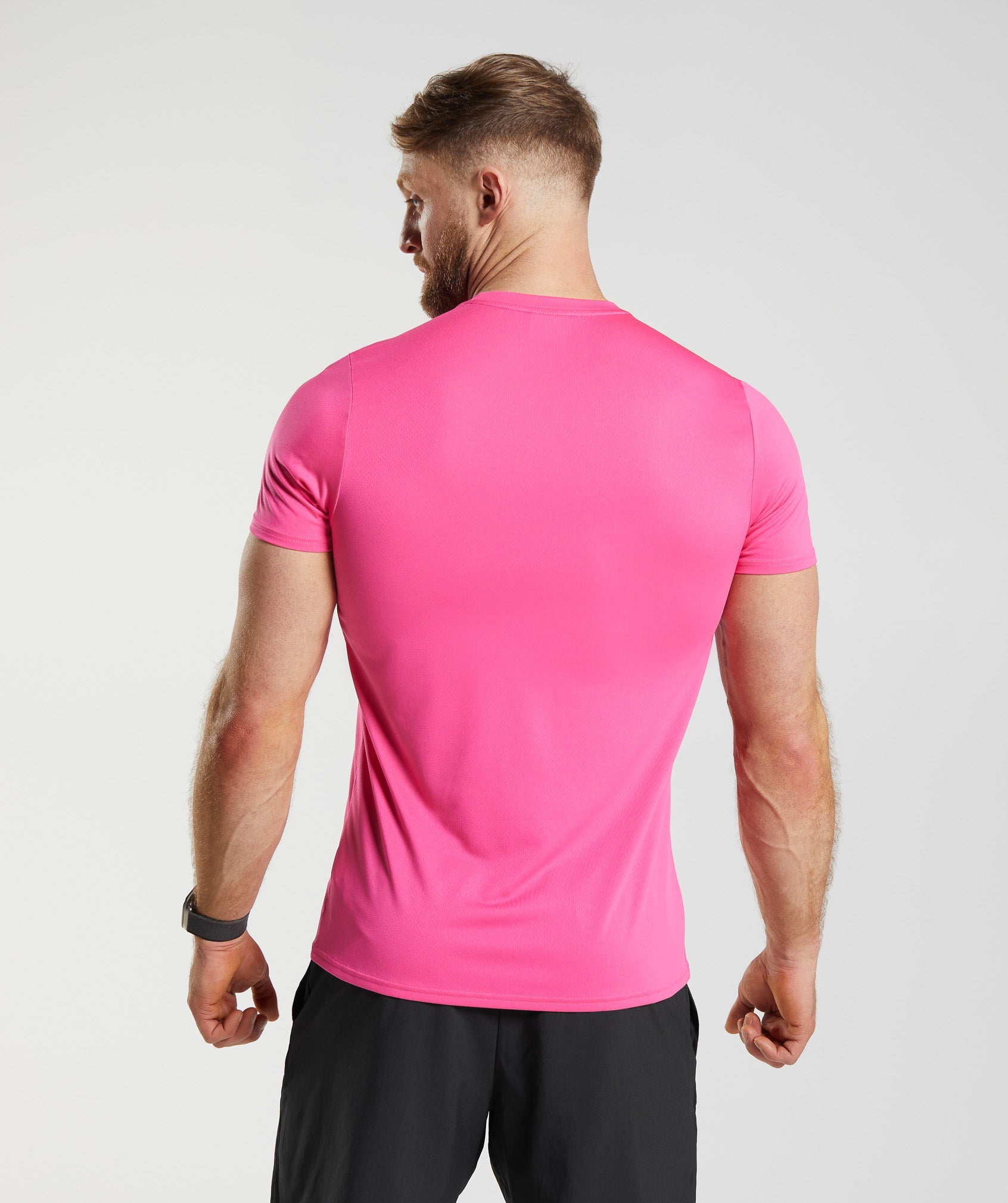 Arrival T-Shirt in Bright Fuchsia