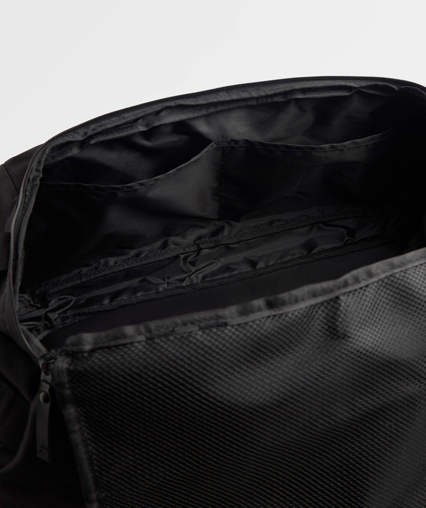 Bold Holdall in Black