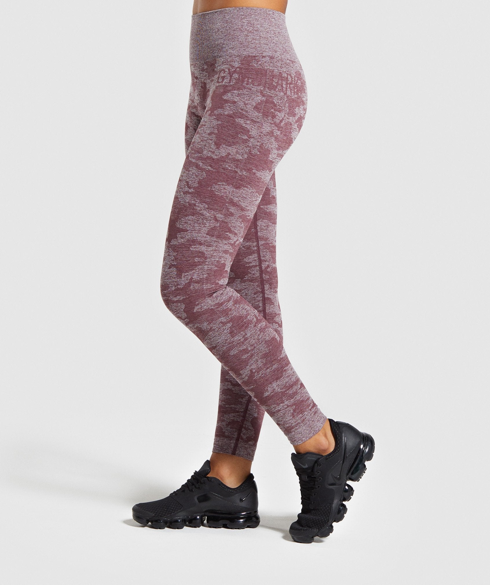 Camo Seamless Leggings in Berry Red