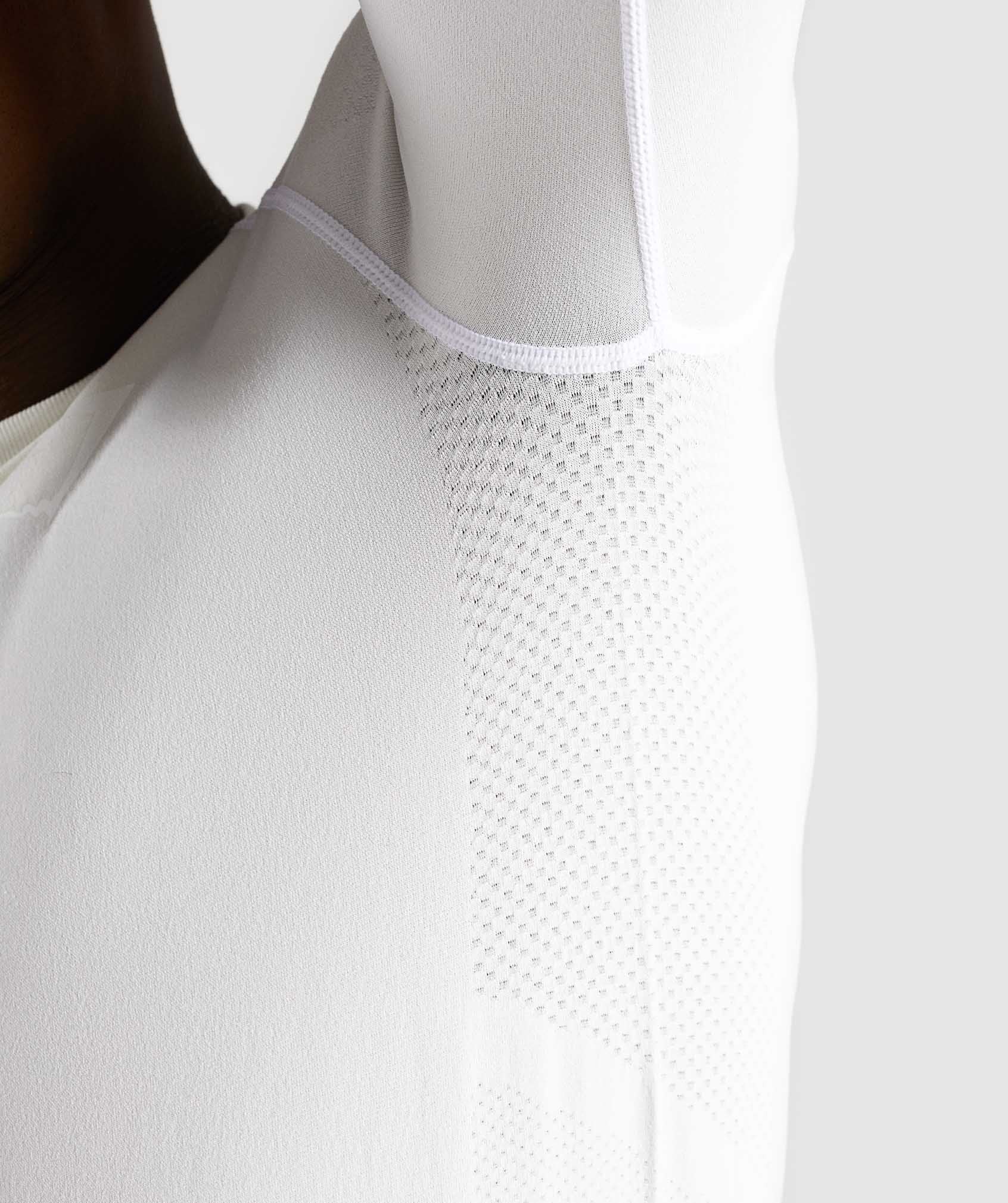 Define Seamless Long Sleeve T-Shirt in White - view 6