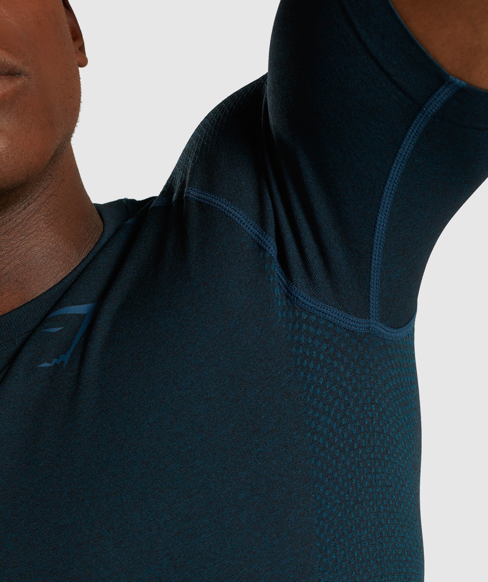 Define Seamless T-Shirt in Blue - view 6