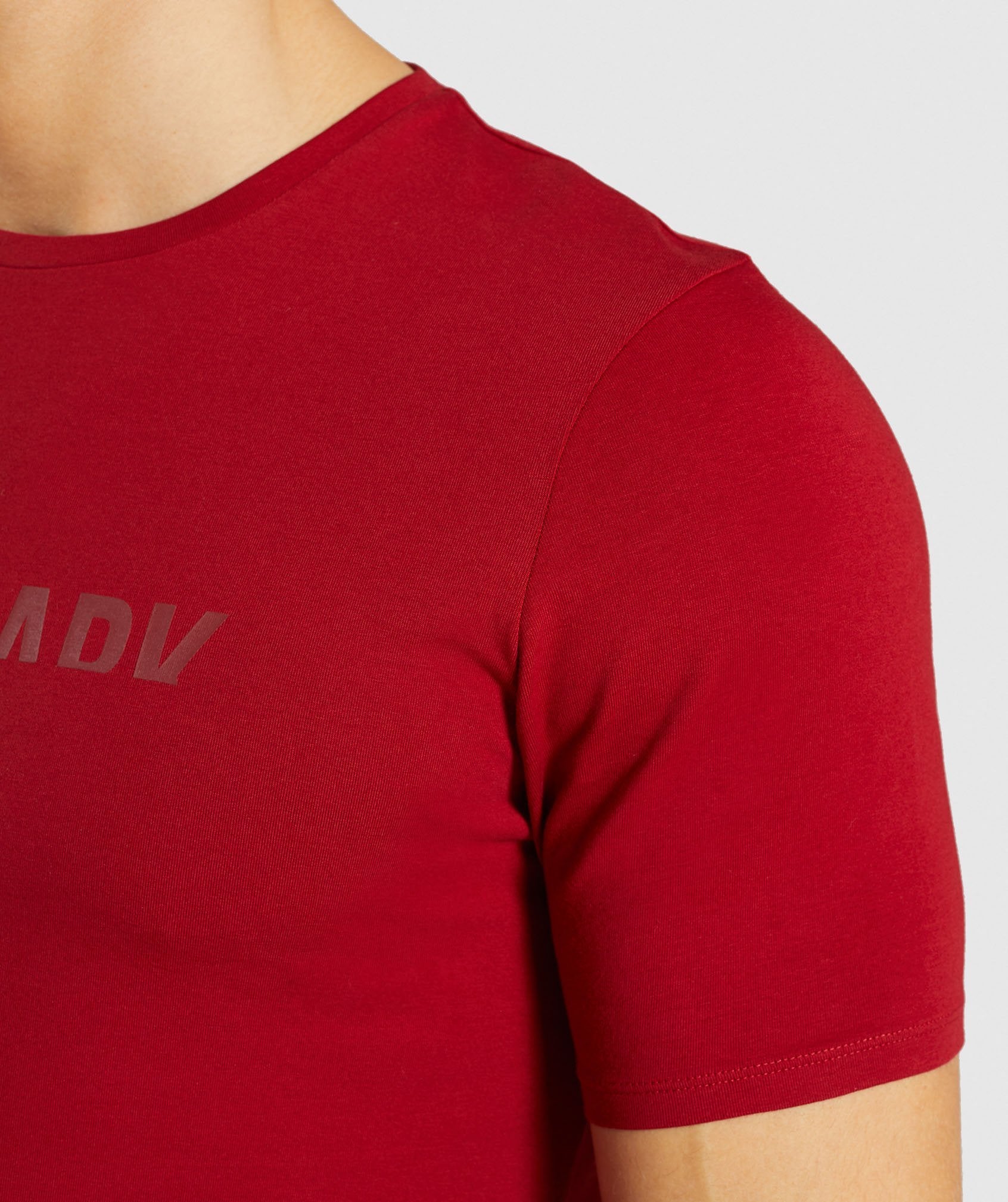 Divide T-Shirt in Full Red - view 6