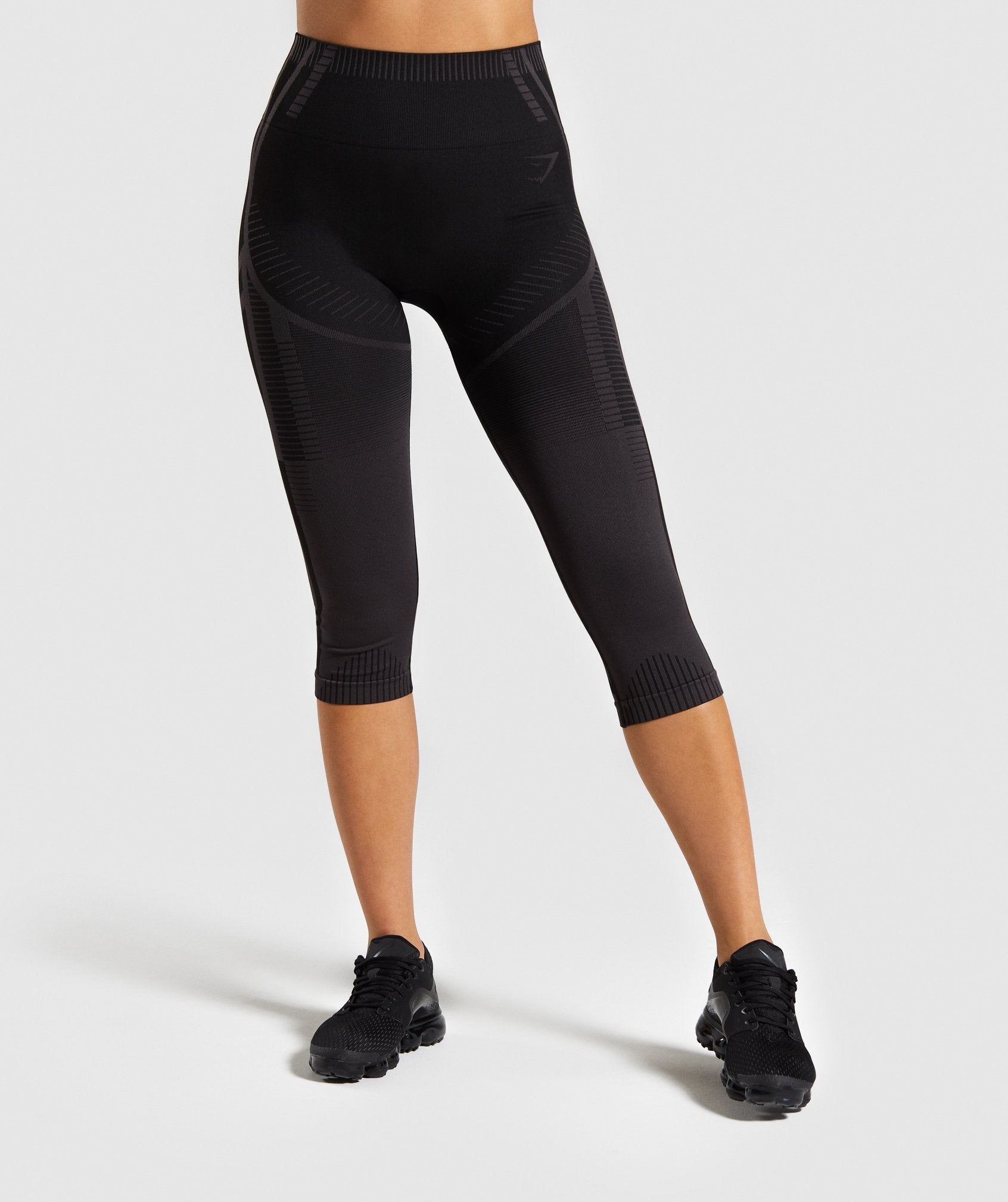 Geo Seamless Cropped Leggings in Black