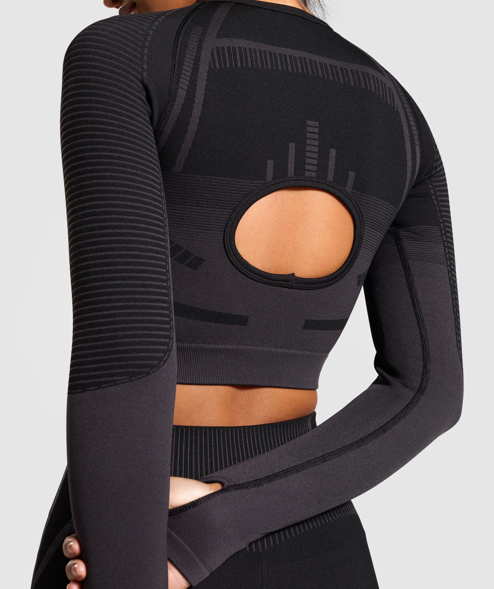 Geo Seamless Long Sleeve Crop Top in Black