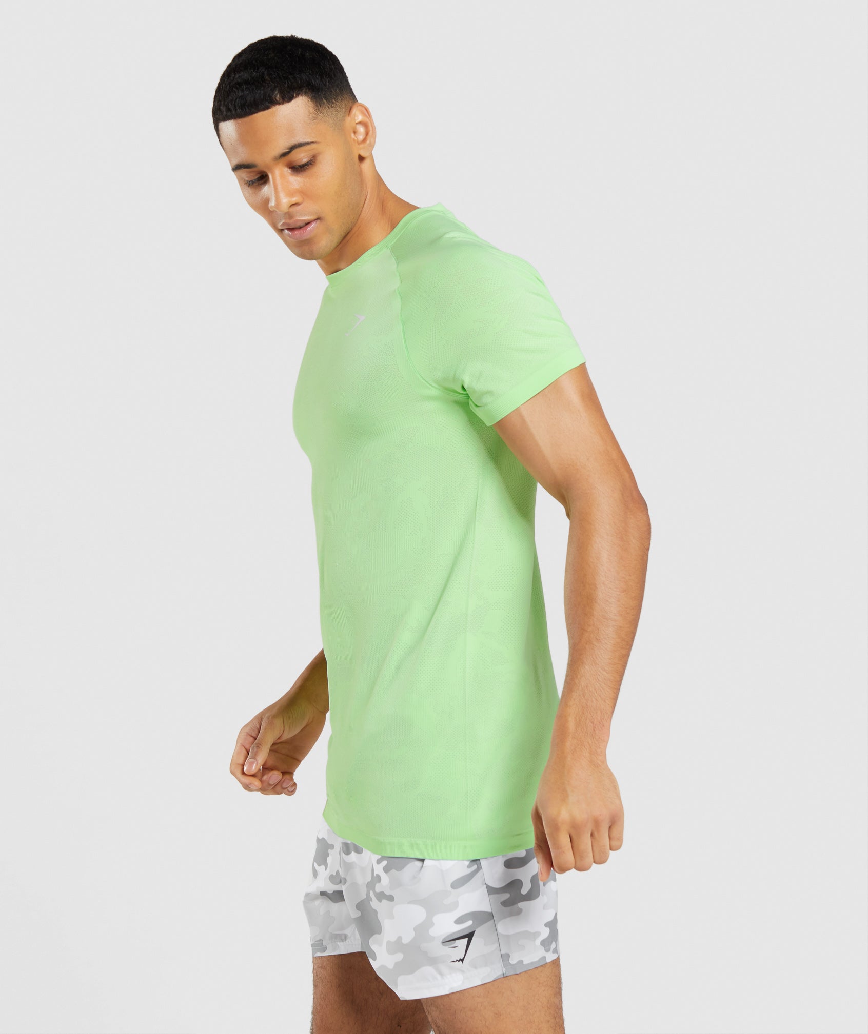 Geo Seamless T-Shirt in Bali Green/White - view 3