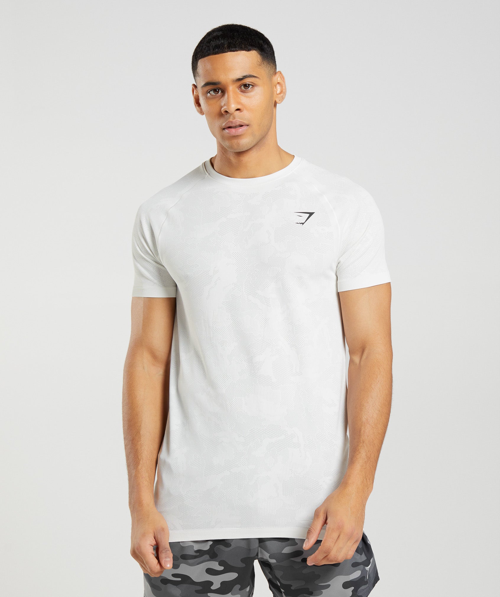 Geo Seamless T-Shirt in White/Light Grey is niet op voorraad