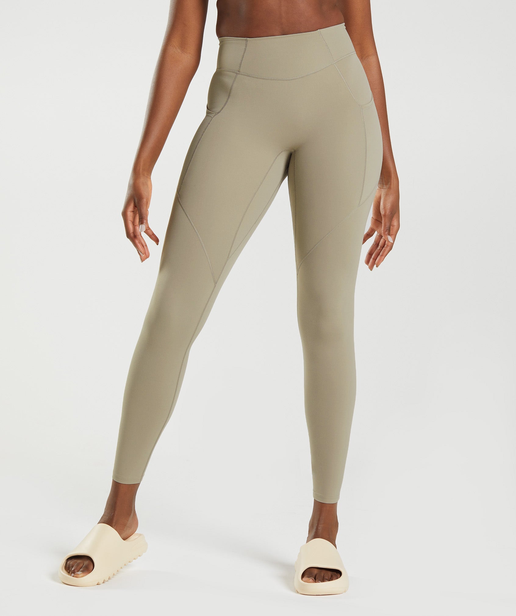Whitney Everyday Pocket Leggings in Cement Brown