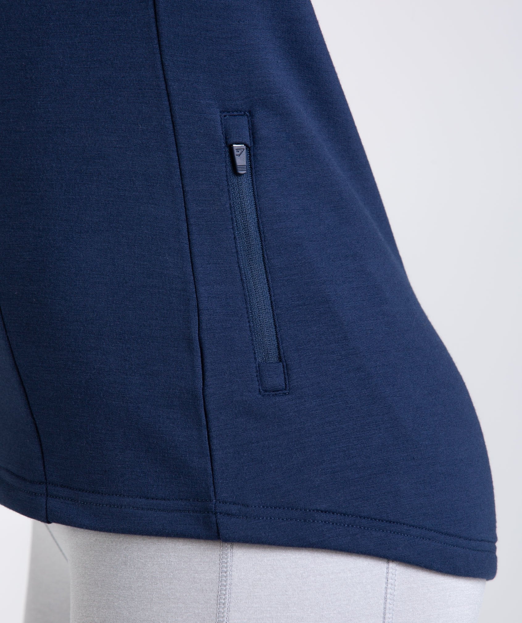 Fit Pullover in Sapphire Blue - view 5