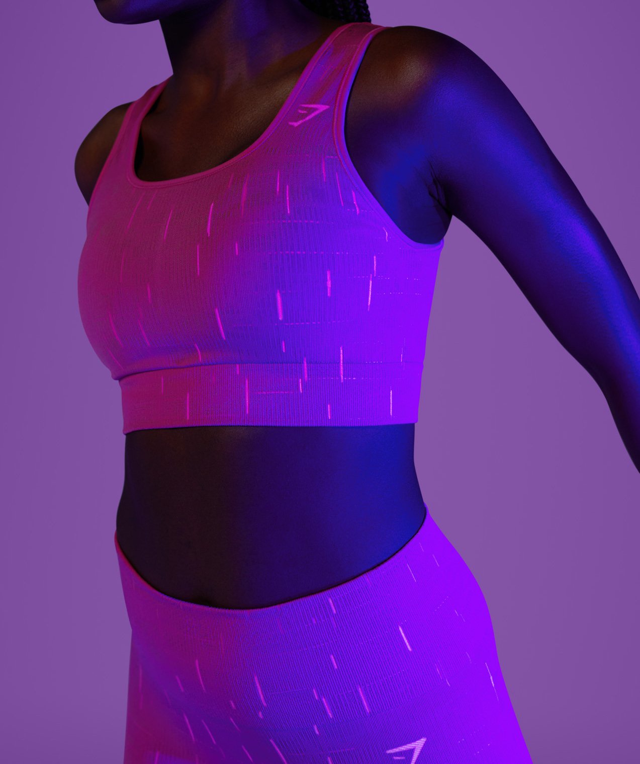 Illumination Seamless Sports Bra in Pink/Pink