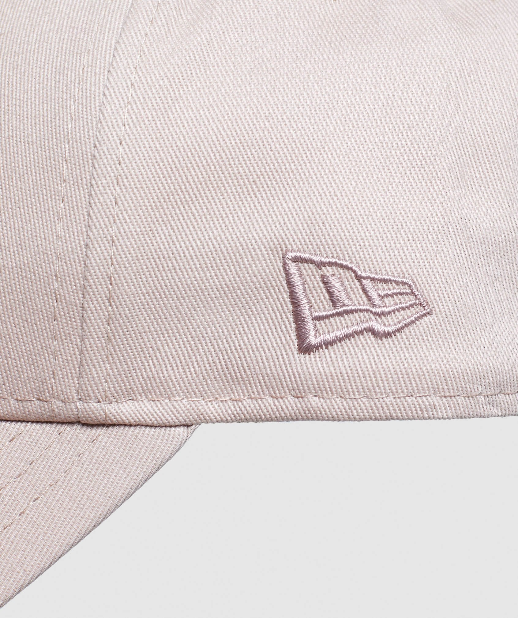 New Era 9FORTY Adjustable in Nude - view 4