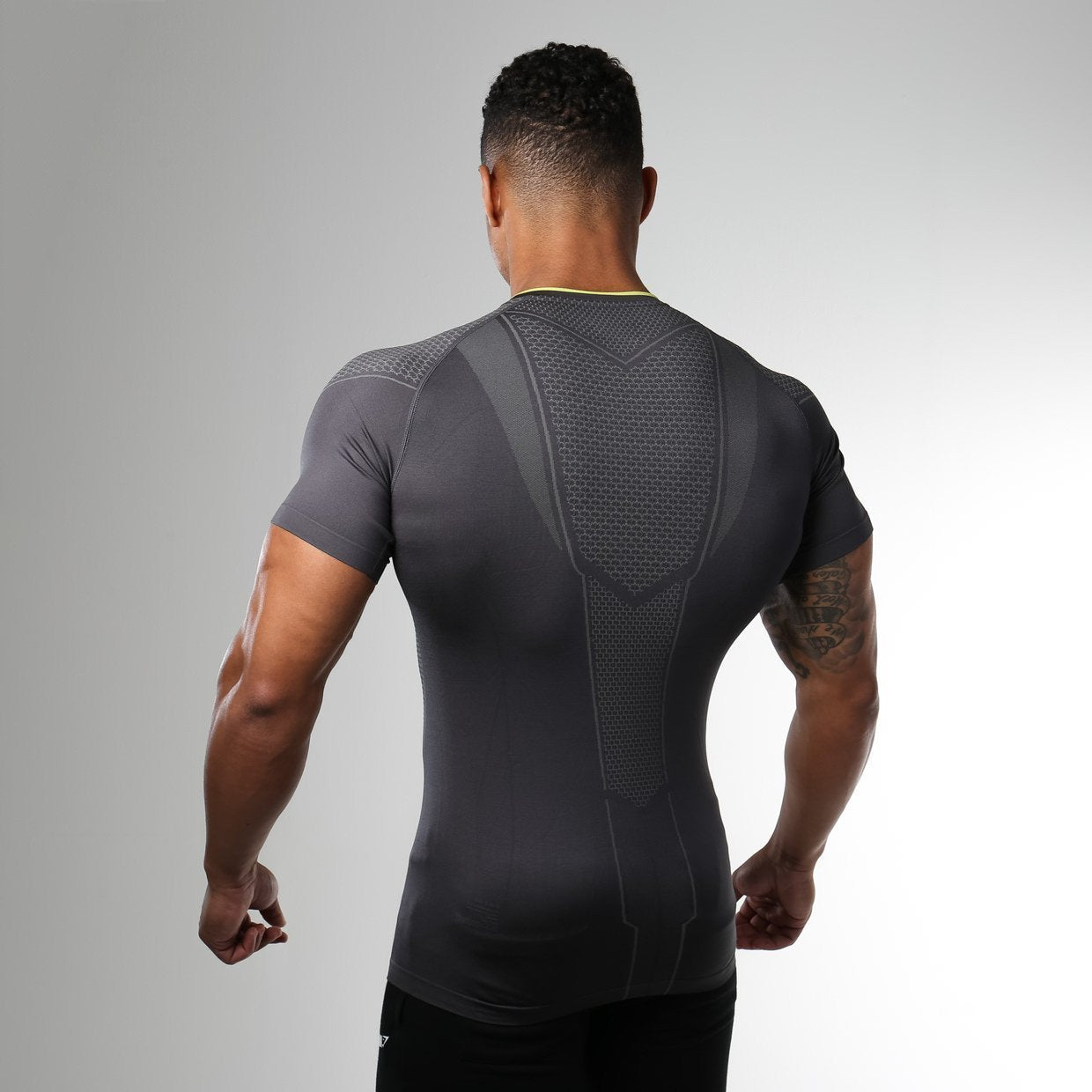Onyx Seamless T-Shirt in Charcoal - view 3