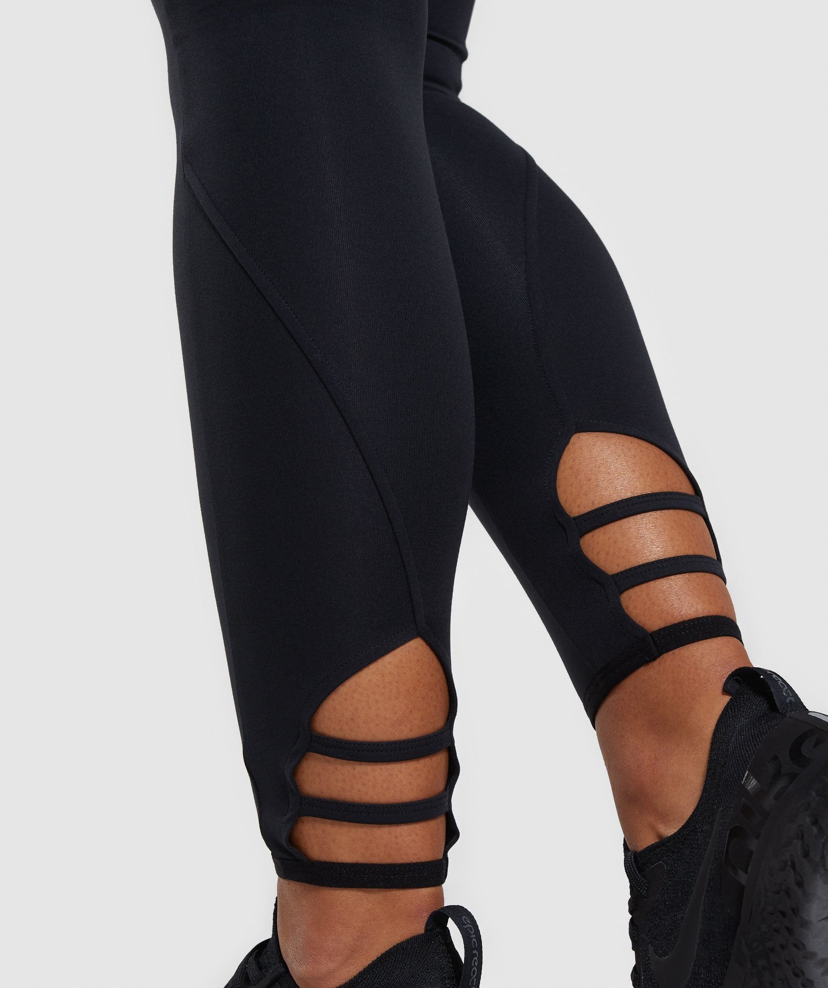 Poise Leggings in Black - view 6