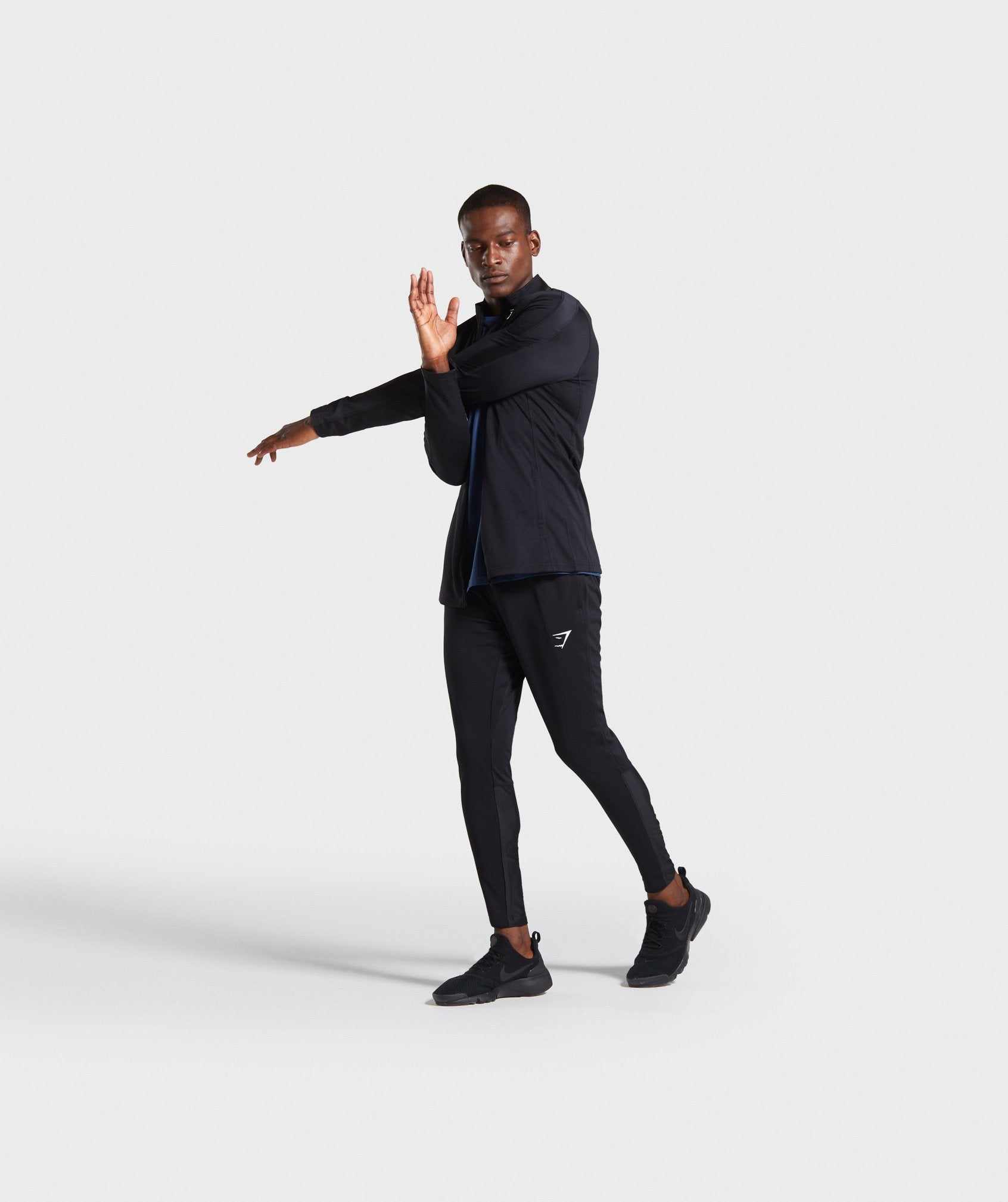React Training Track Top in Black - view 4