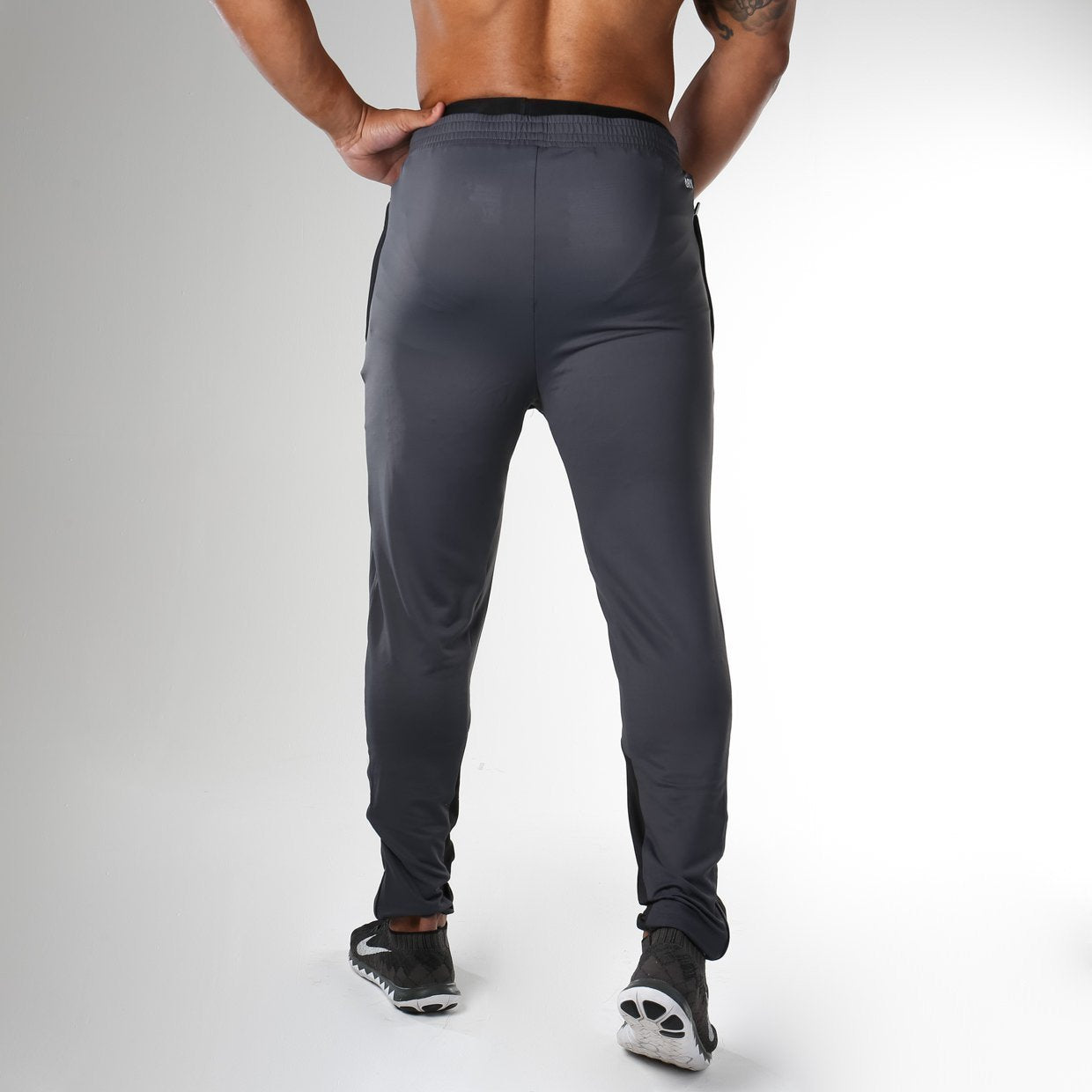 Reactive Training Pant in Charcoal/Black - view 2