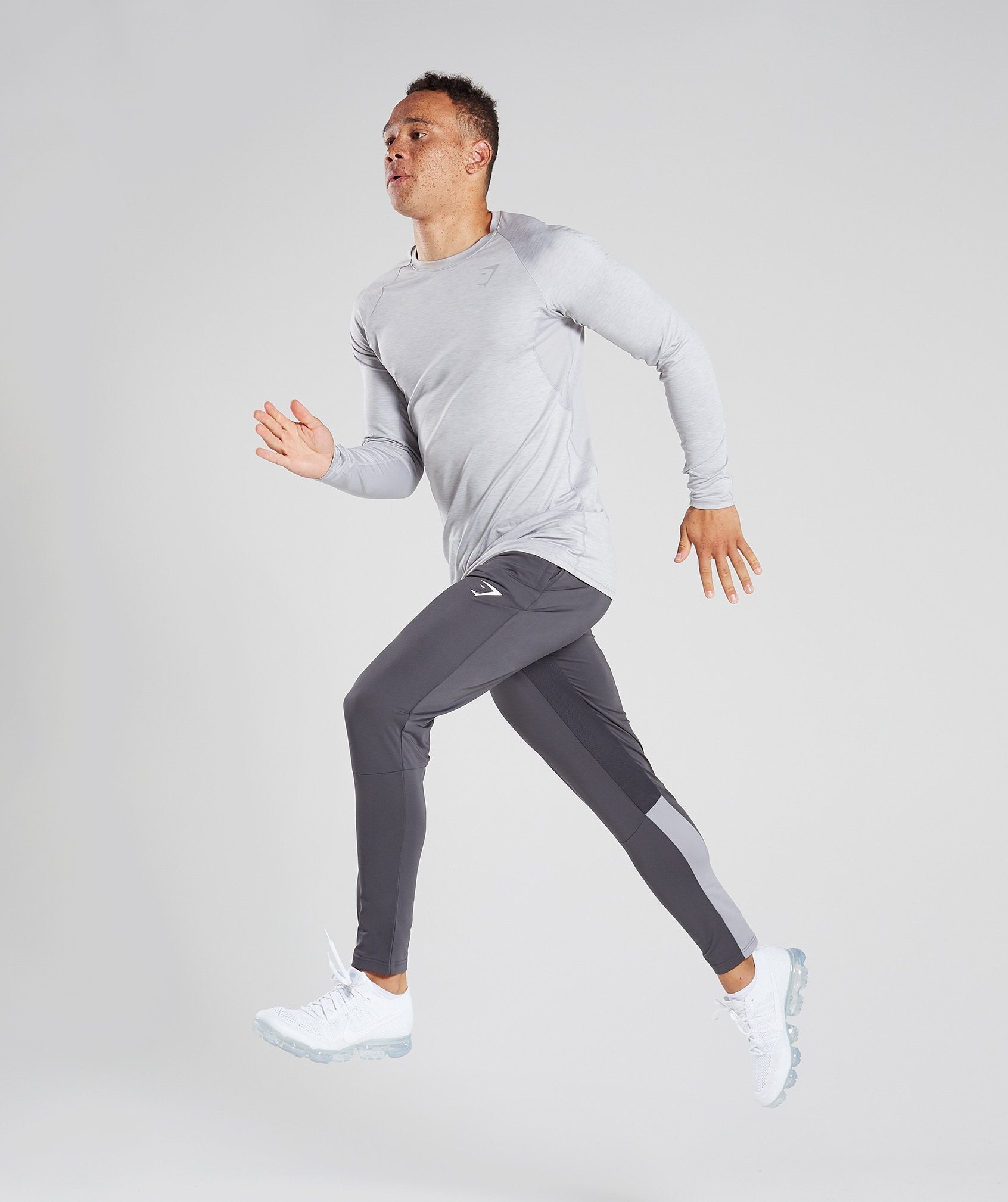 Reactive Training Bottoms in Charcoal/Light Grey - view 4