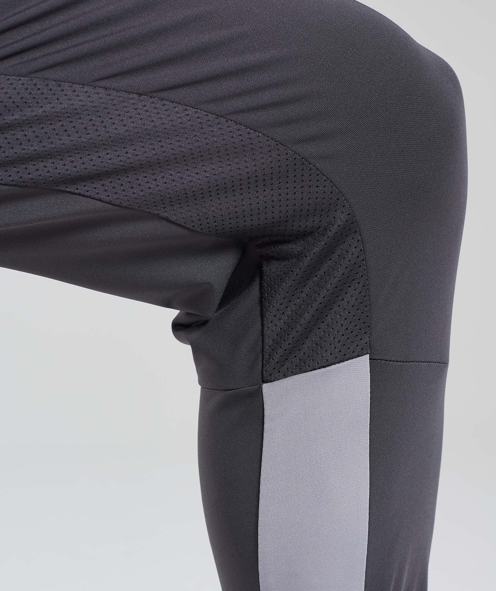 Reactive Training Bottoms in Charcoal/Light Grey - view 6