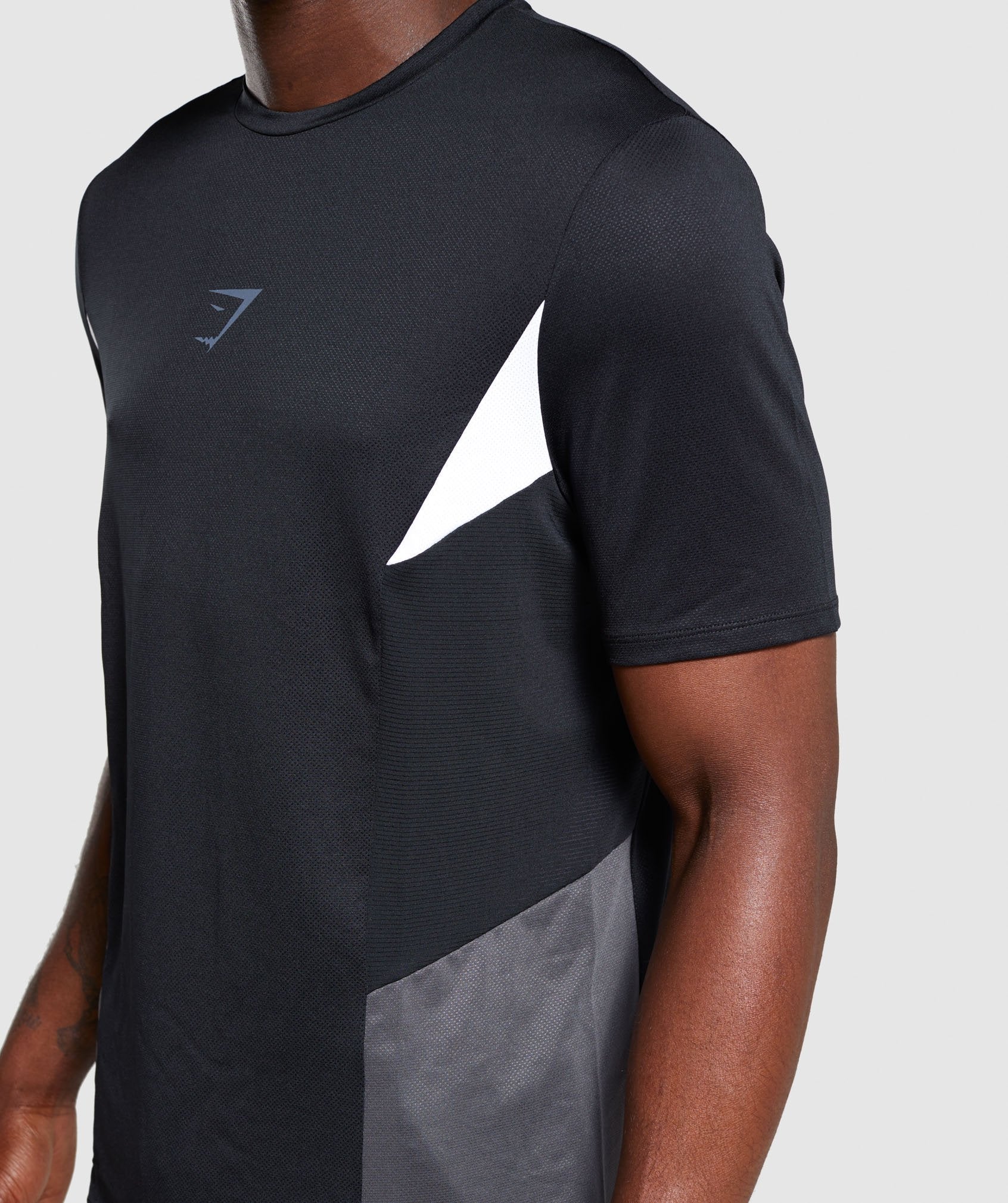 Reset T-Shirt in Black - view 5