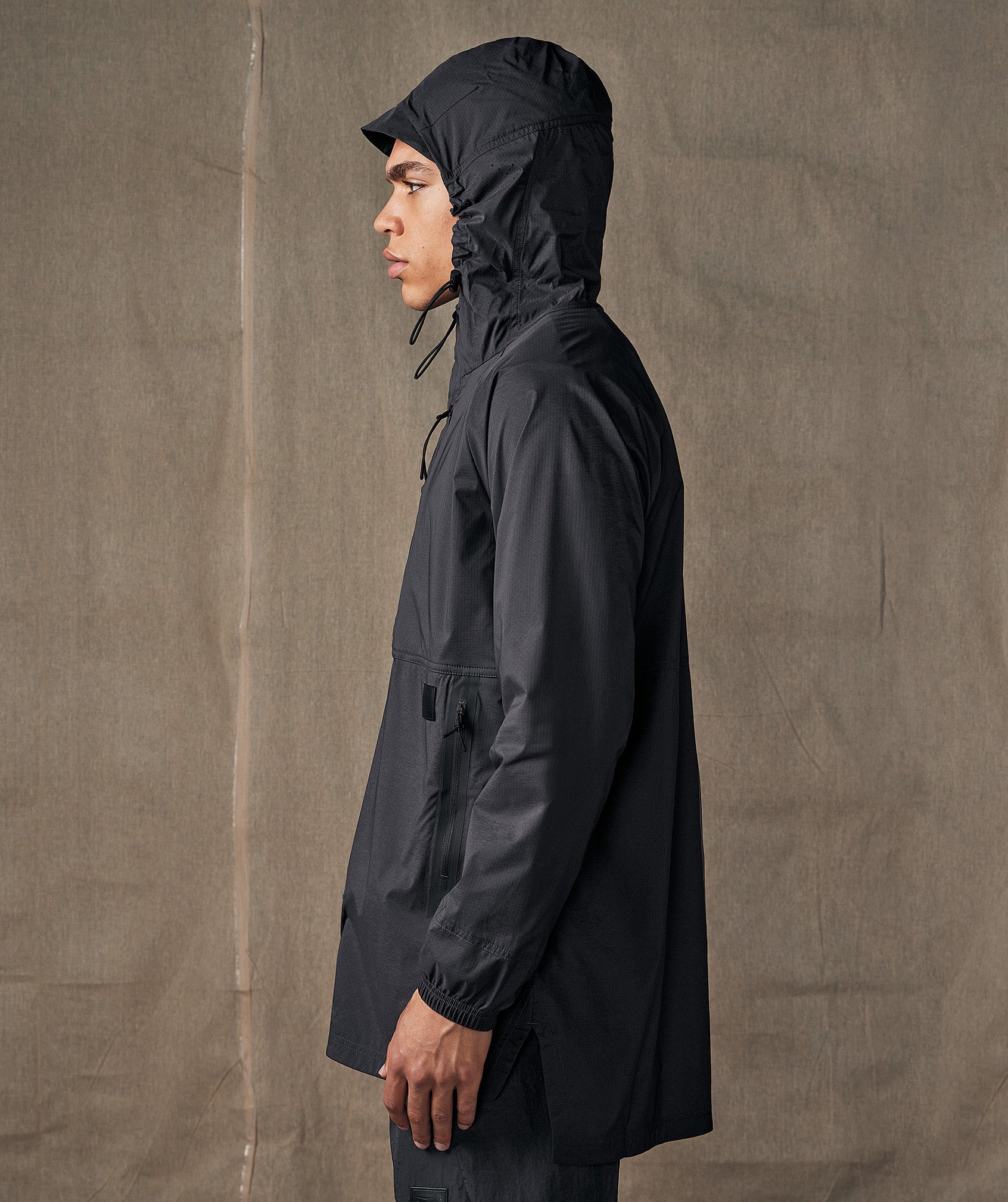 Retake Pullover Woven Jacket in Onyx Grey - view 4