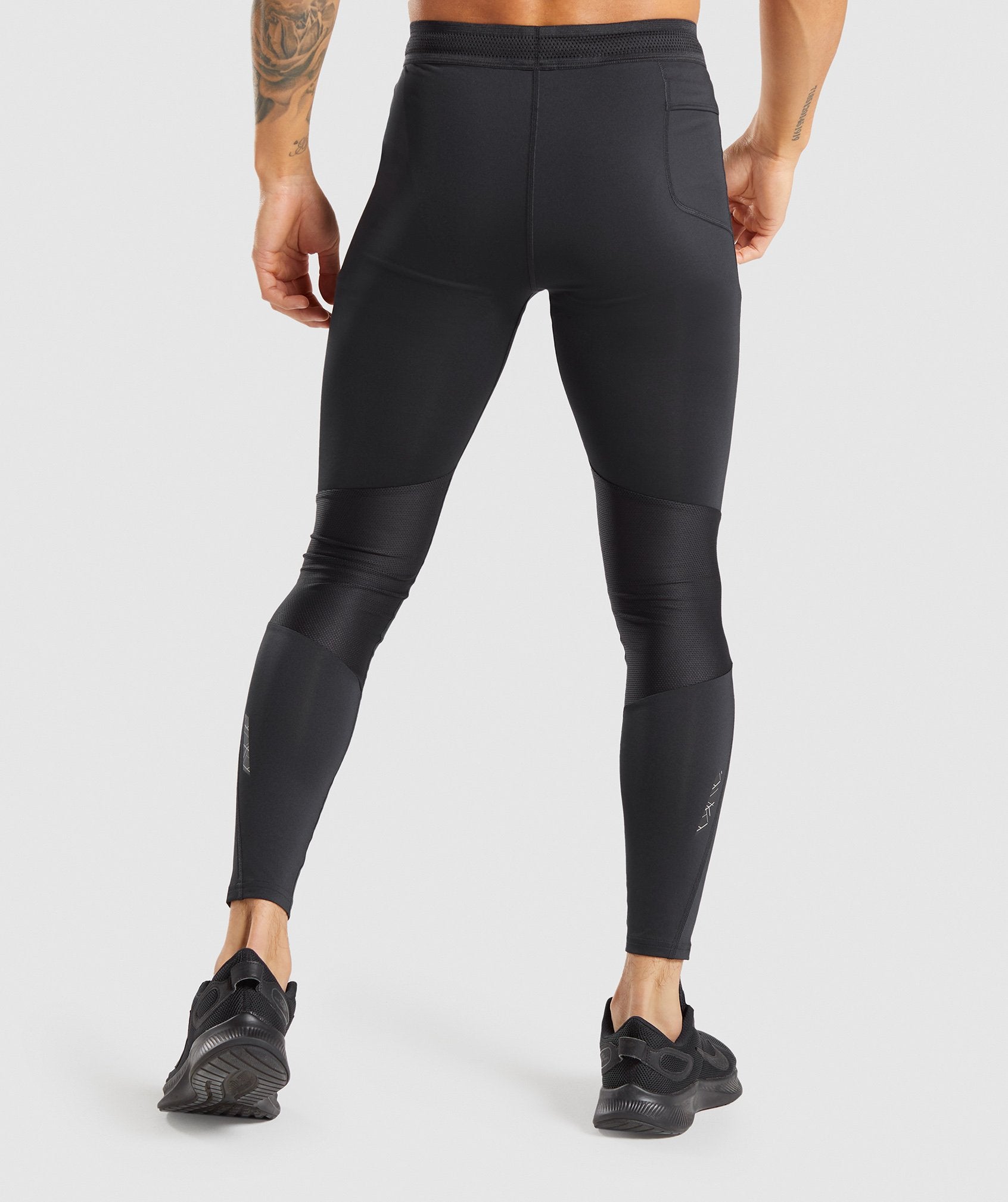 Speed Running Leggings in Black - view 3