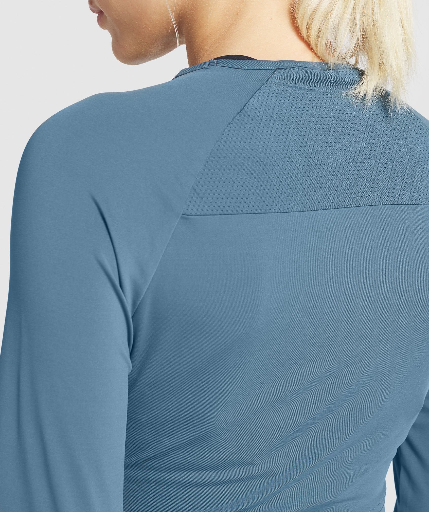 Training Long Sleeve Crop Top in Teal