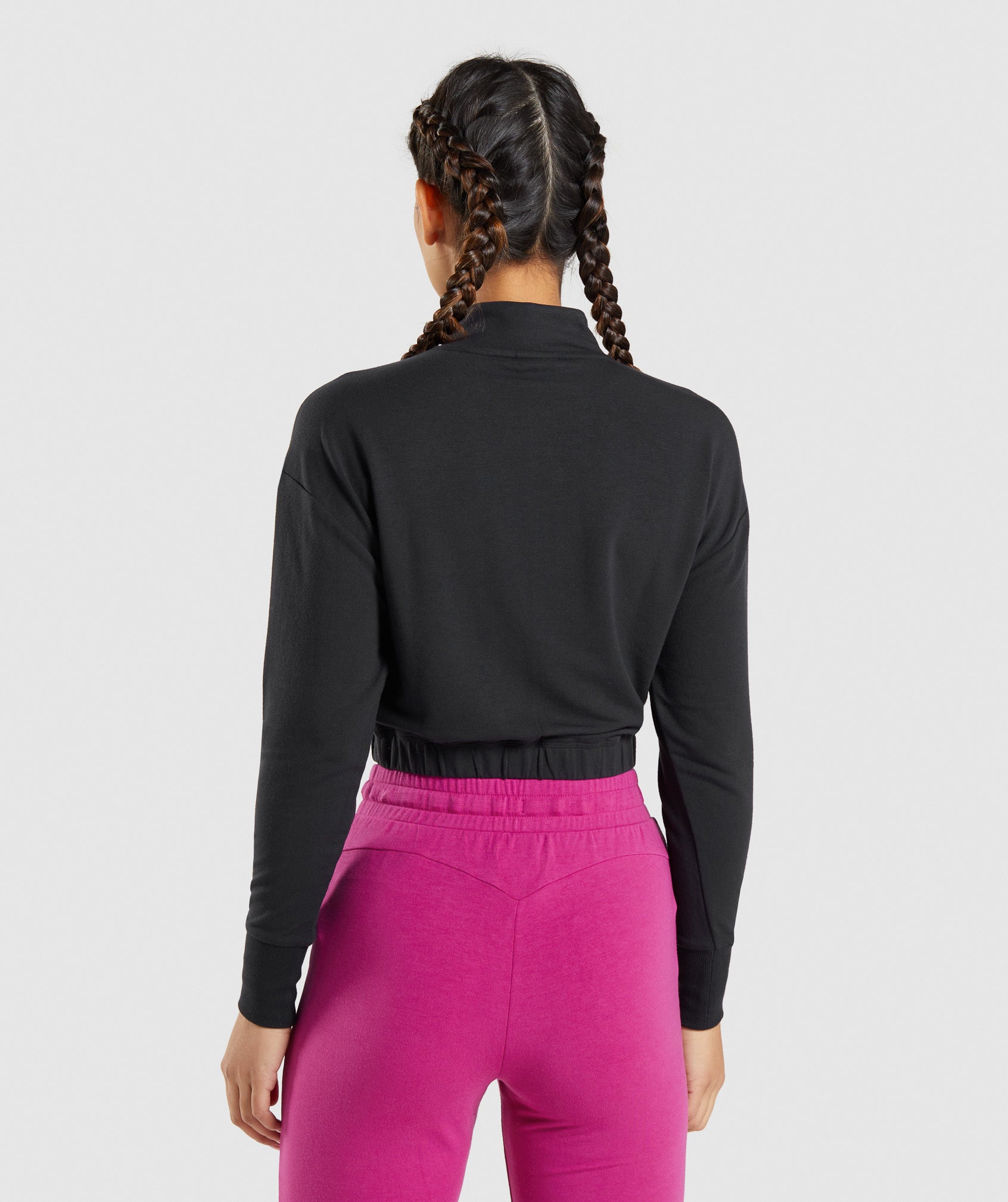 Training Pippa Pullover in Black - view 2