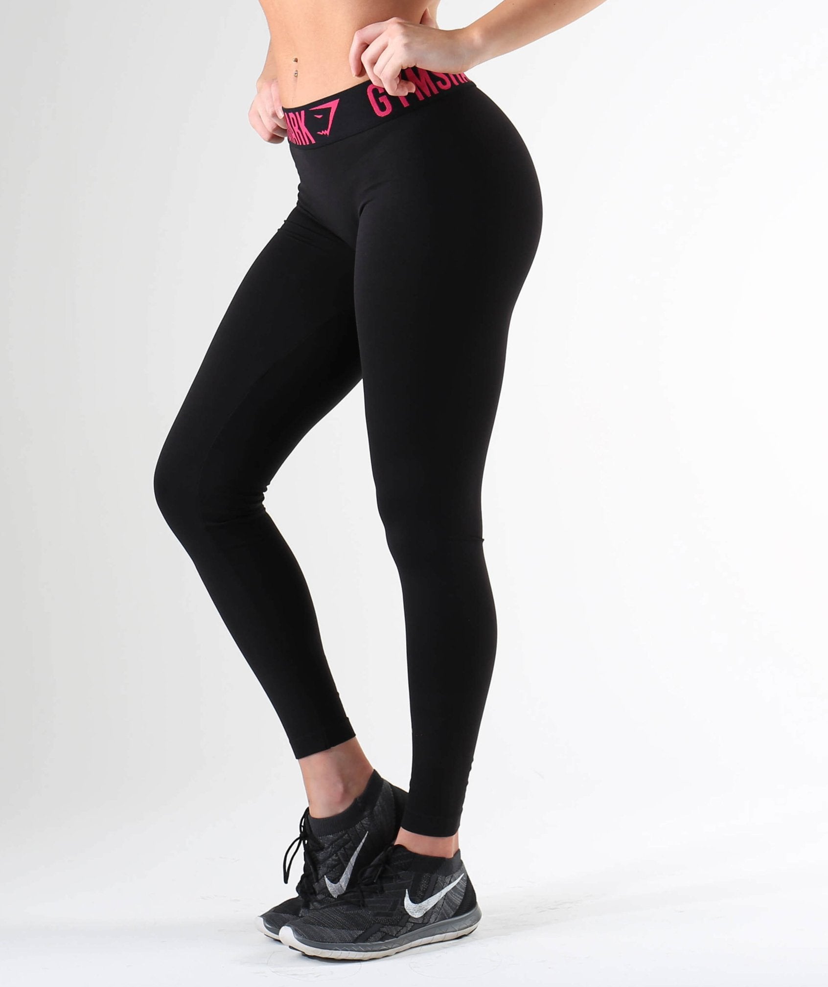 Fit Leggings in Black/Rose - view 3