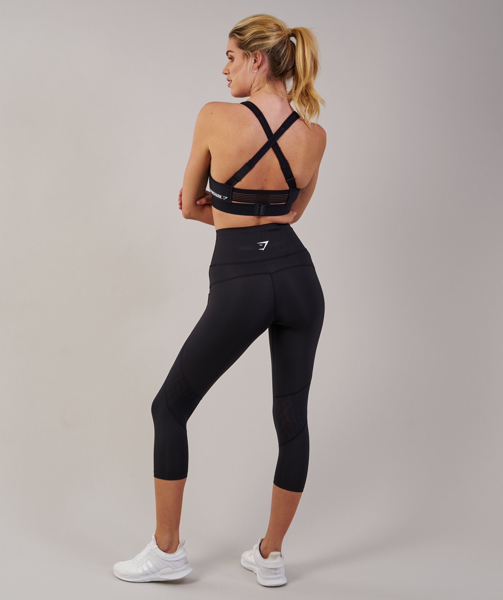 Fusion Cropped Leggings 2.0 in Black - view 2