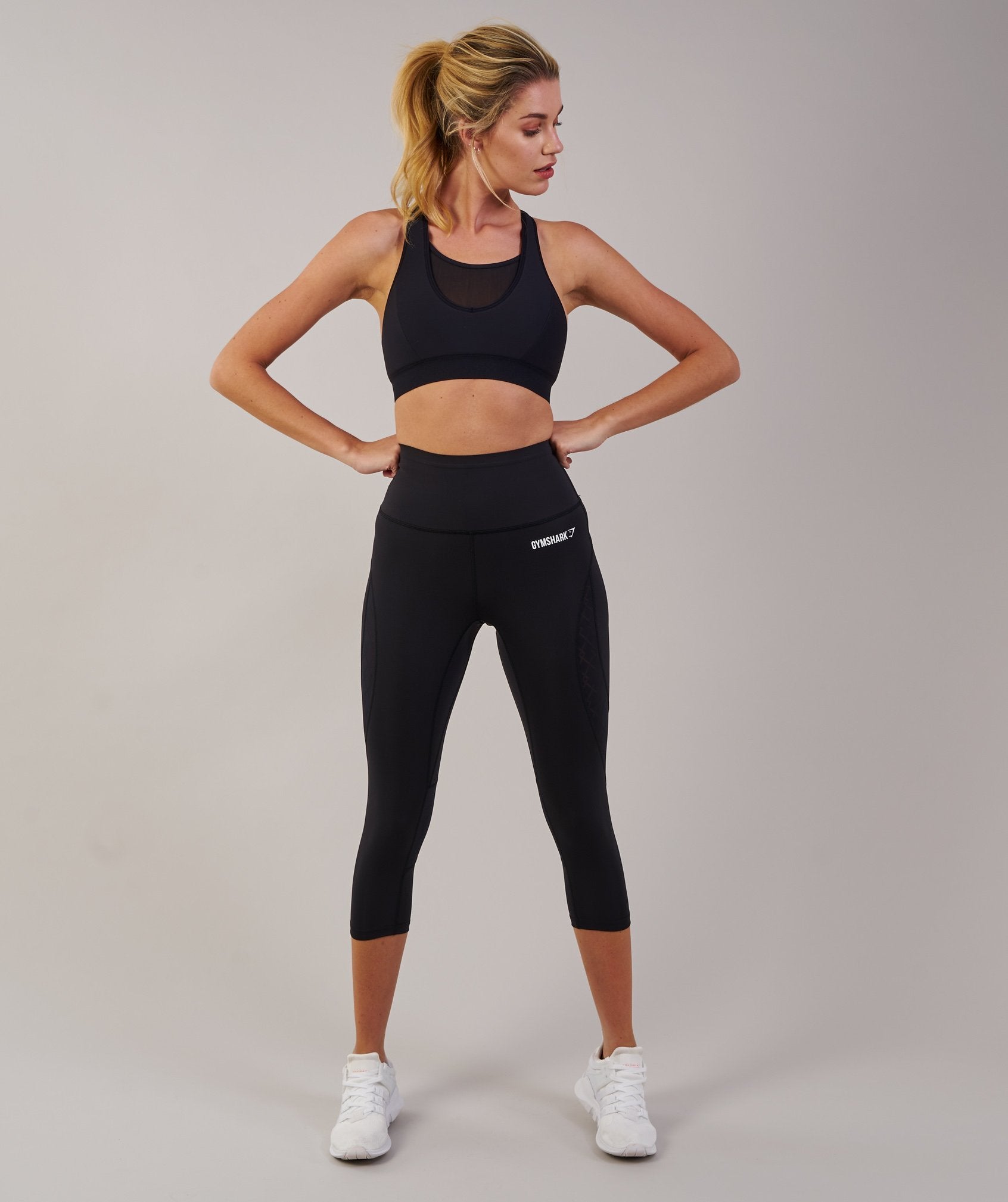Fusion Cropped Leggings 2.0 in Black - view 3