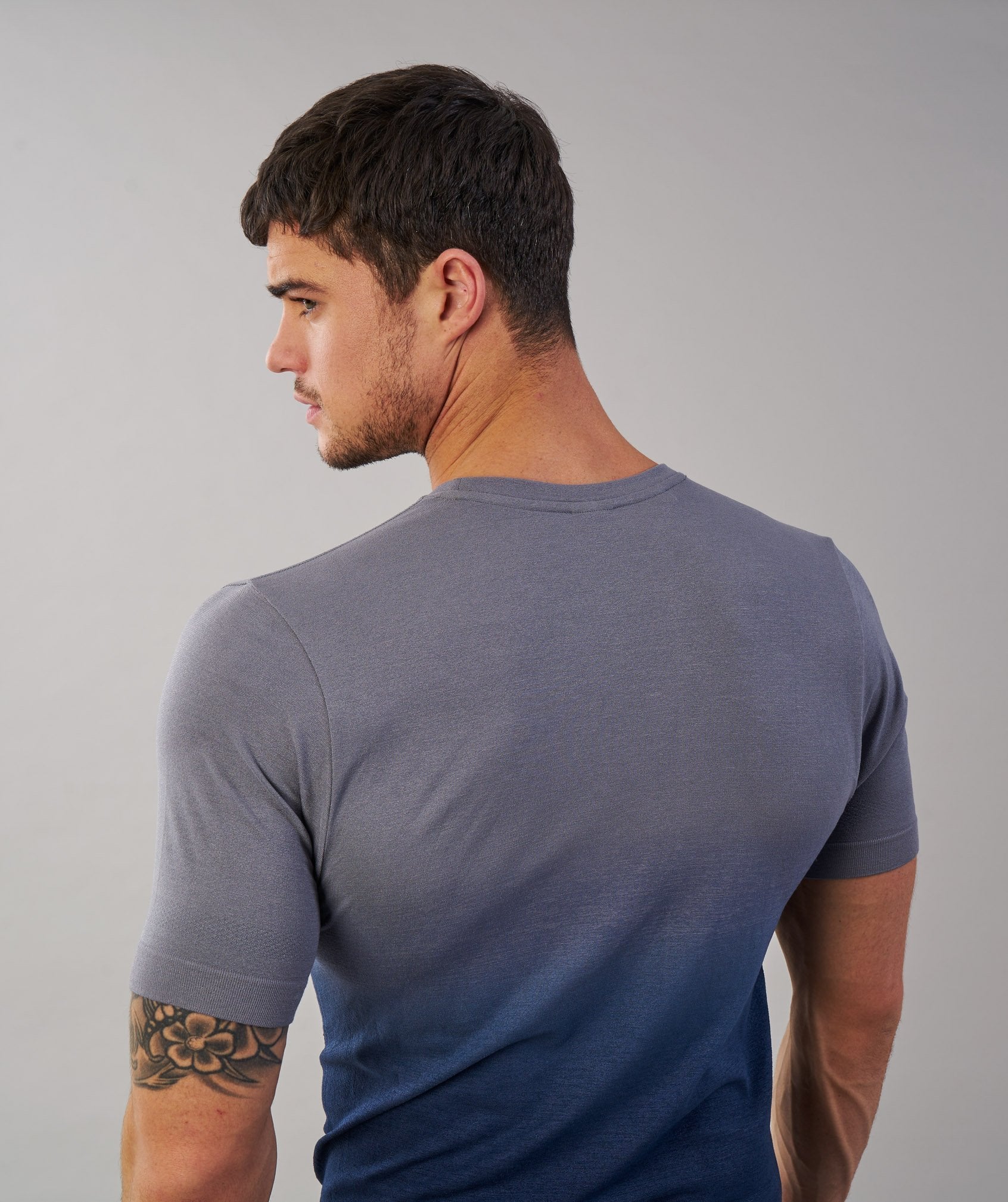 Ombre T-Shirt in Light Grey/Sapphire Blue - view 6